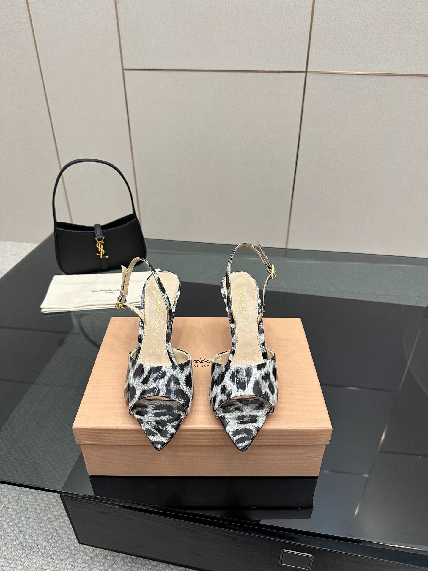 지*비토 로씨 25 신상 슬리퍼