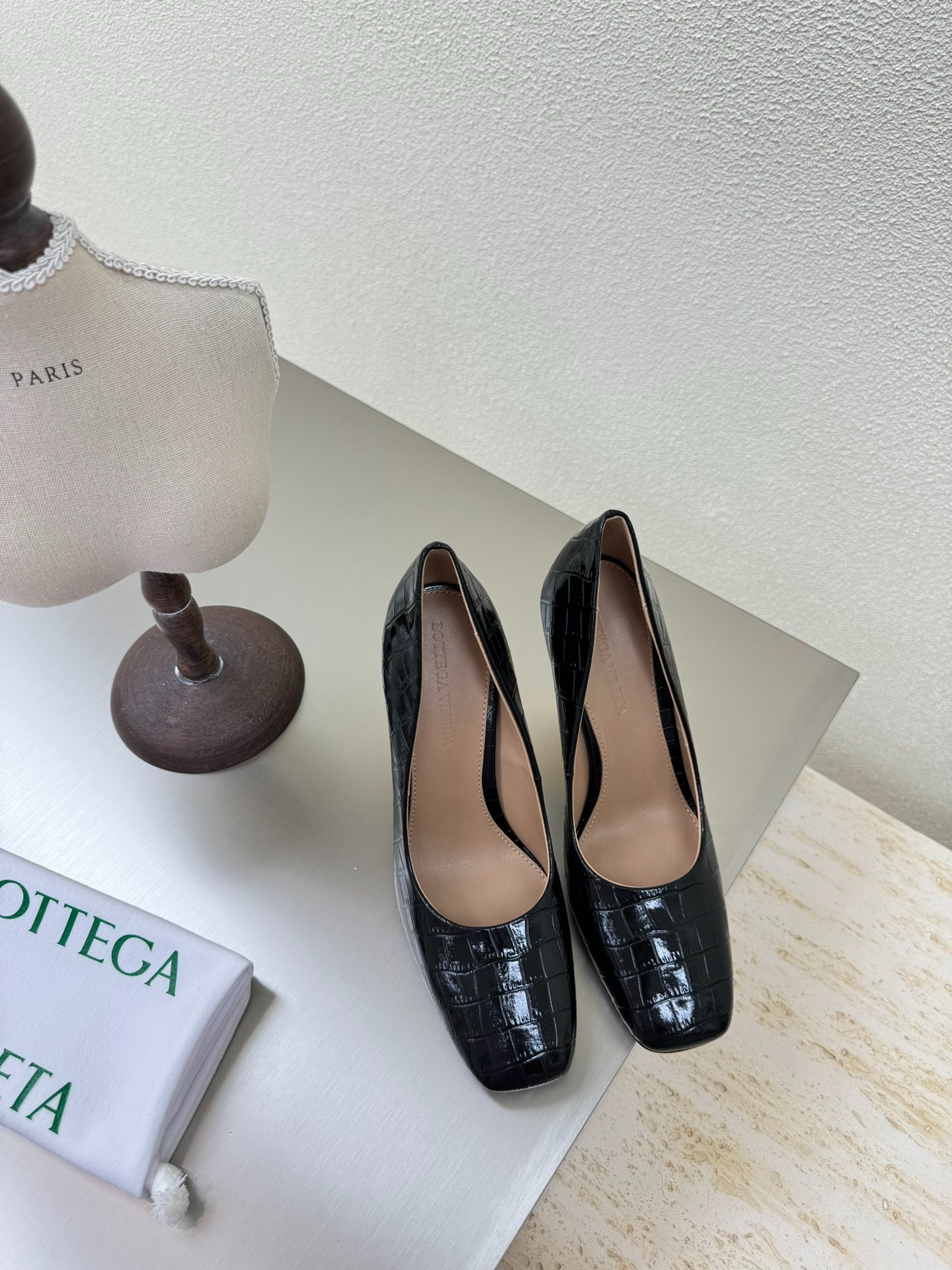 보*가베네타 Knot 라인 메탈굽 힐