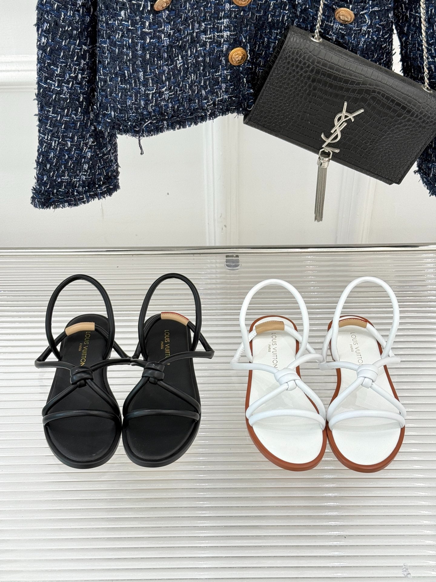 루*비통 25ss 신상 스트랩 플랫 샌들