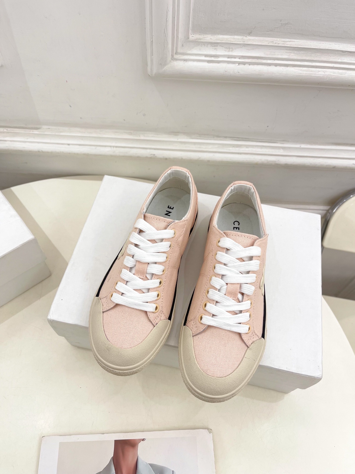 셀*느 25 신상 아란 트리오엠프 슬립온 스니커즈