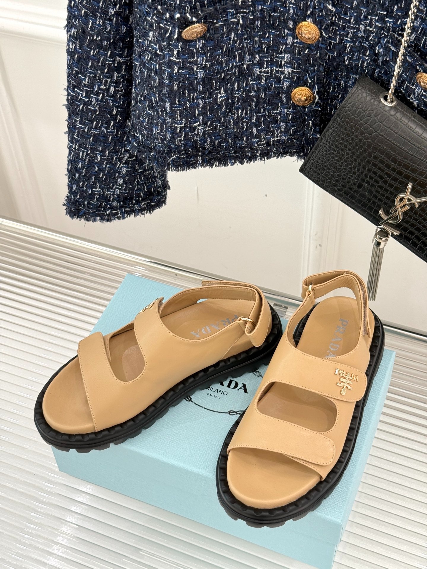 프*다 25 신상 빈티지 캐주얼 커플 비치 샌들