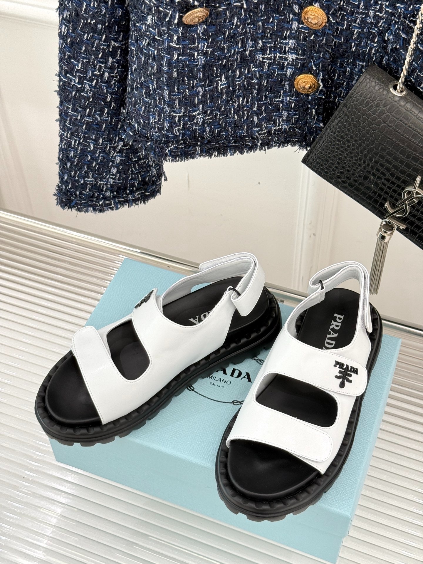 프*다 25 신상 빈티지 캐주얼 커플 비치 샌들