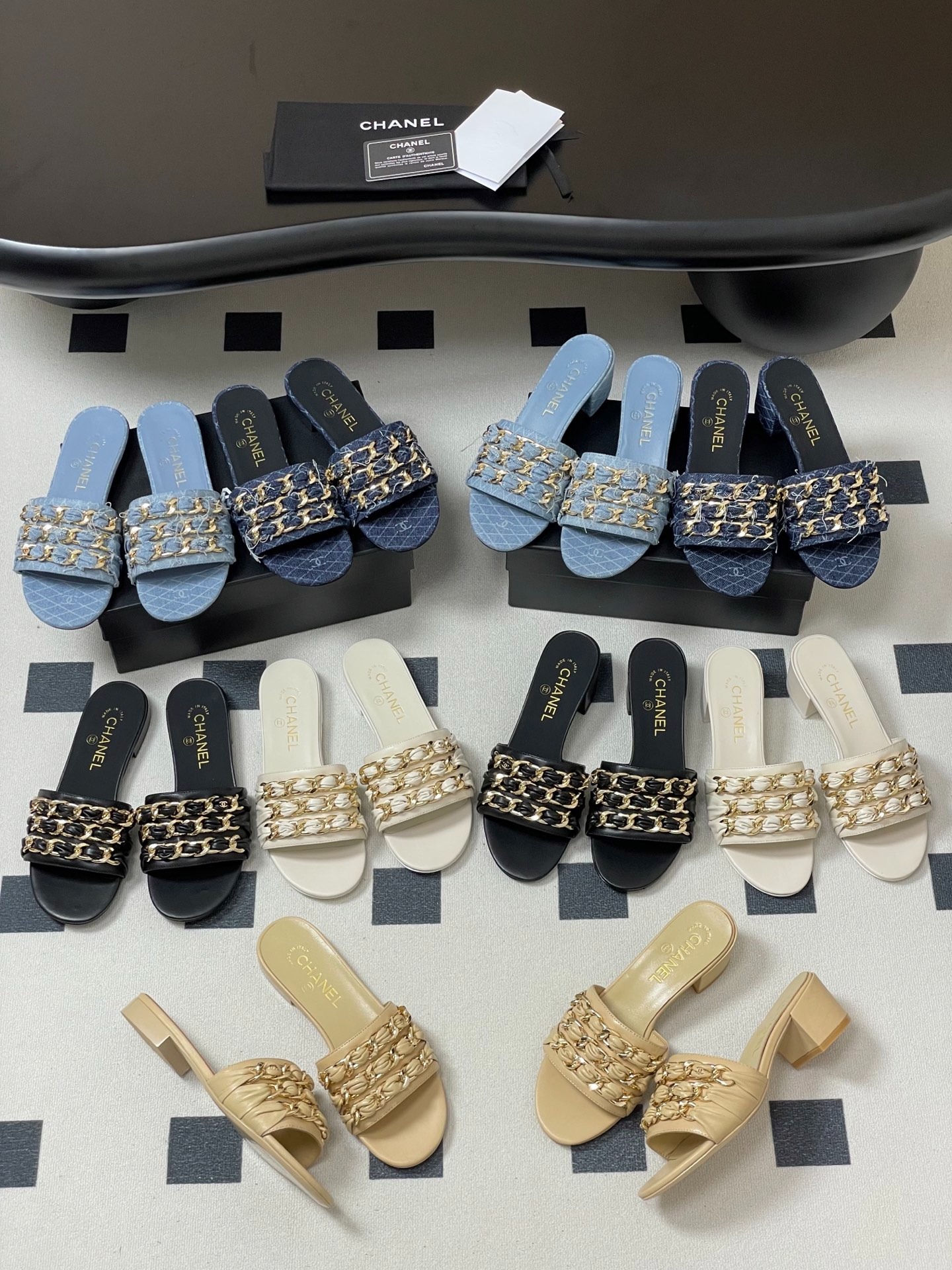 샤* 25B 빅 체인 플랫 스틸레토 슬리퍼