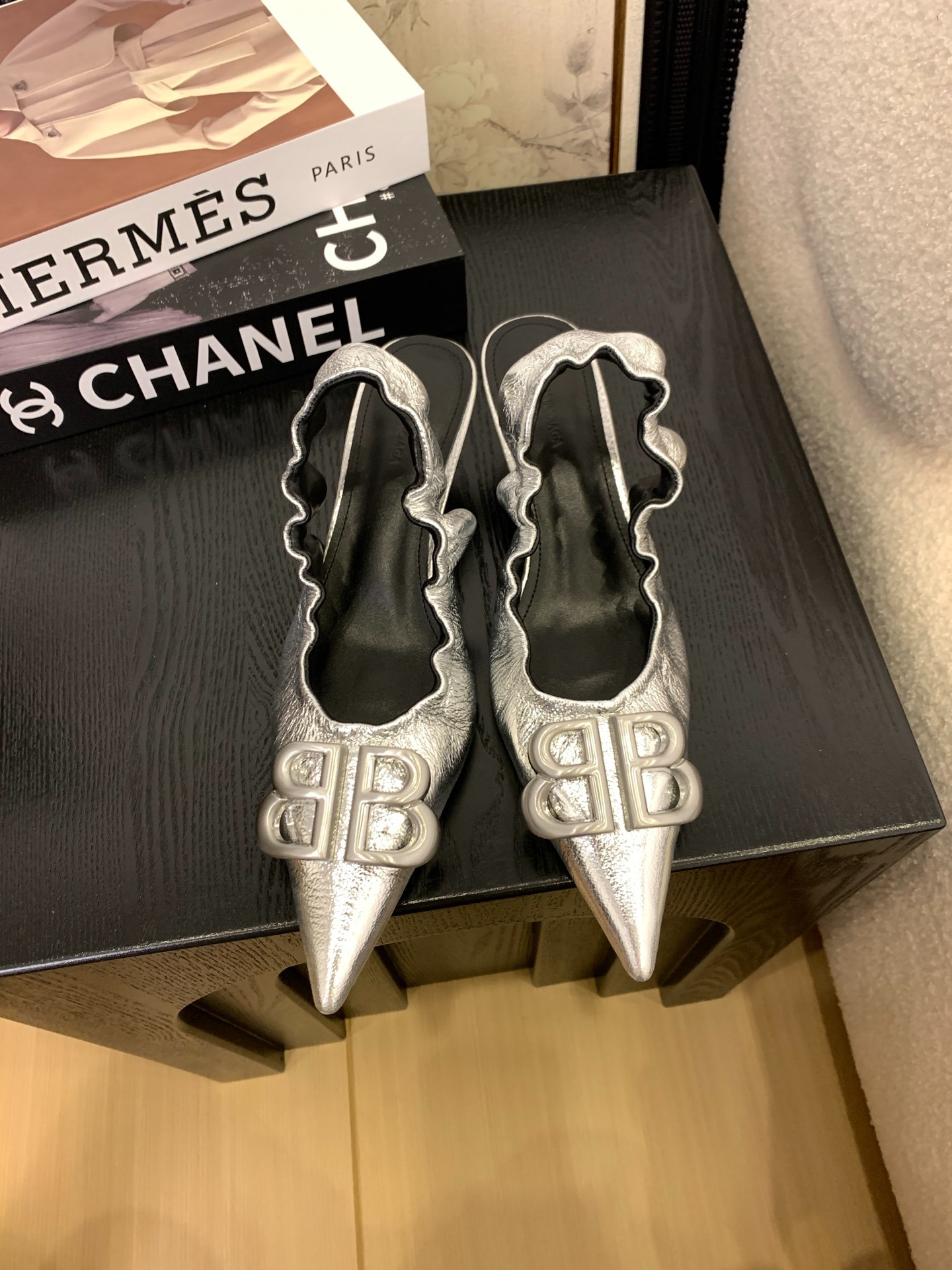 발*시아가 2025 모나코 슬링백