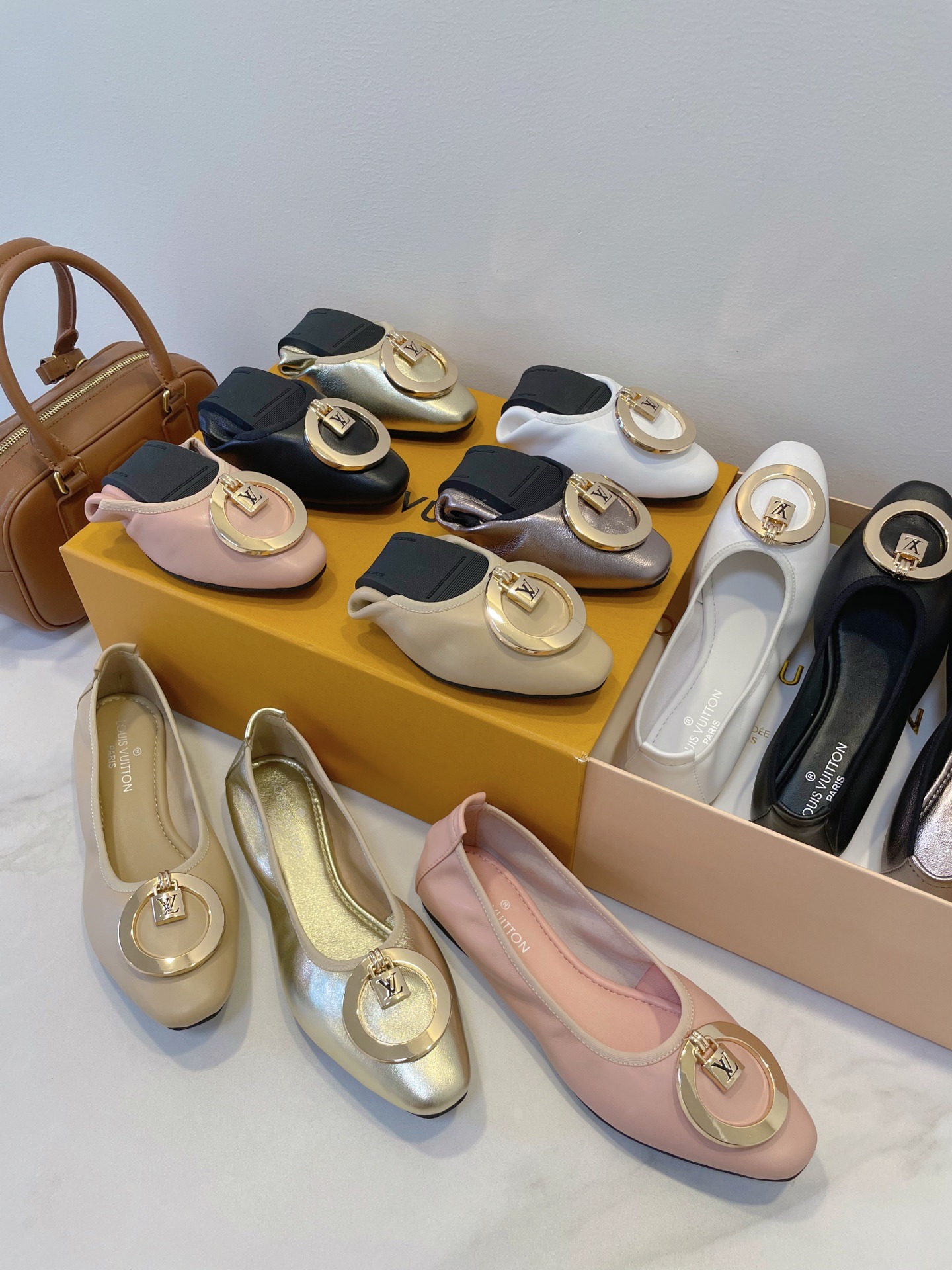 루*비통 신상 발레 단화