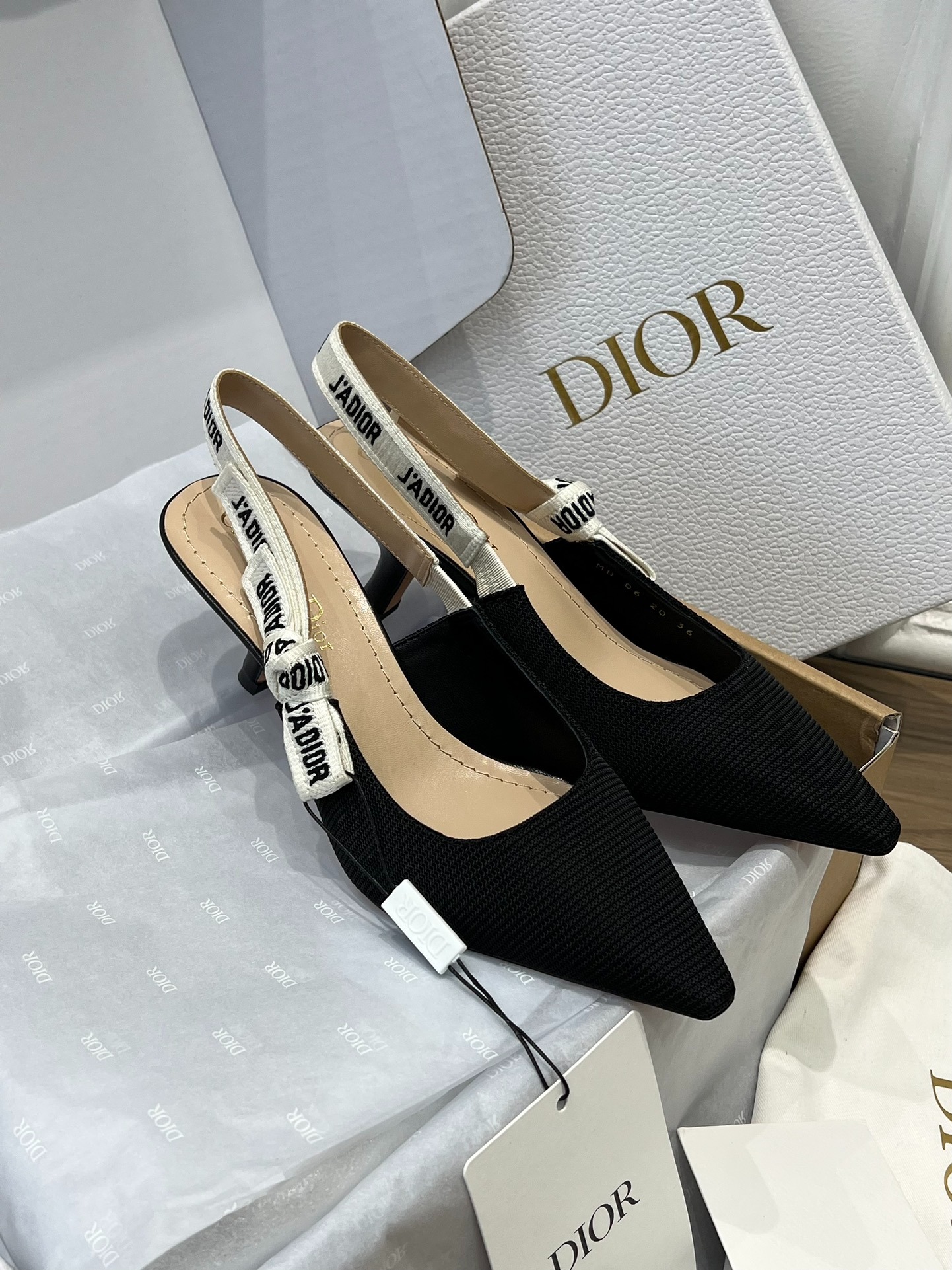 디* 슬링백 펌프스