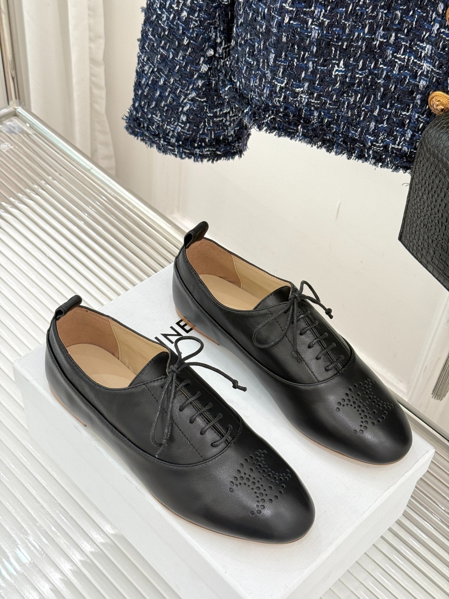 셀*느 25WF 신상 스니커즈