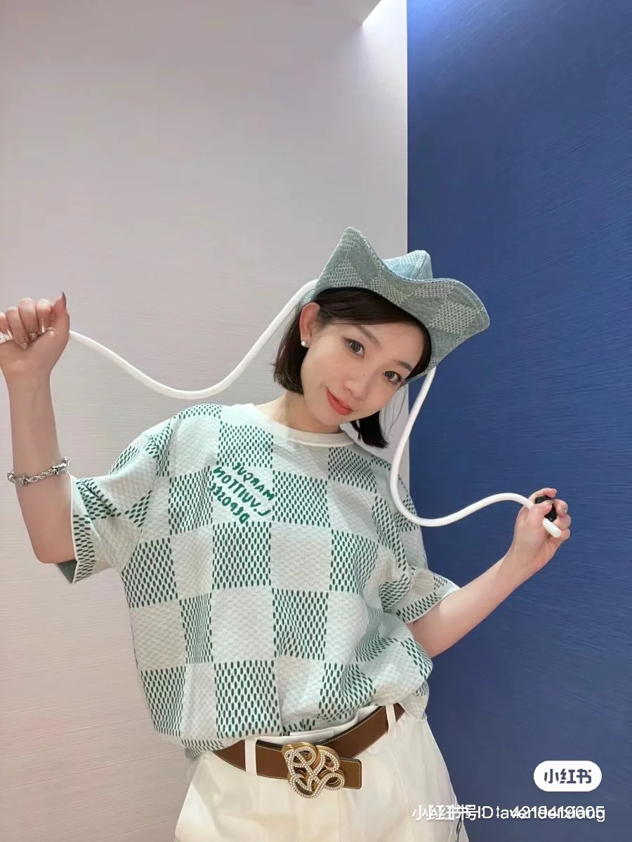 루*비통 다미에 슬리브 크루넥 니트