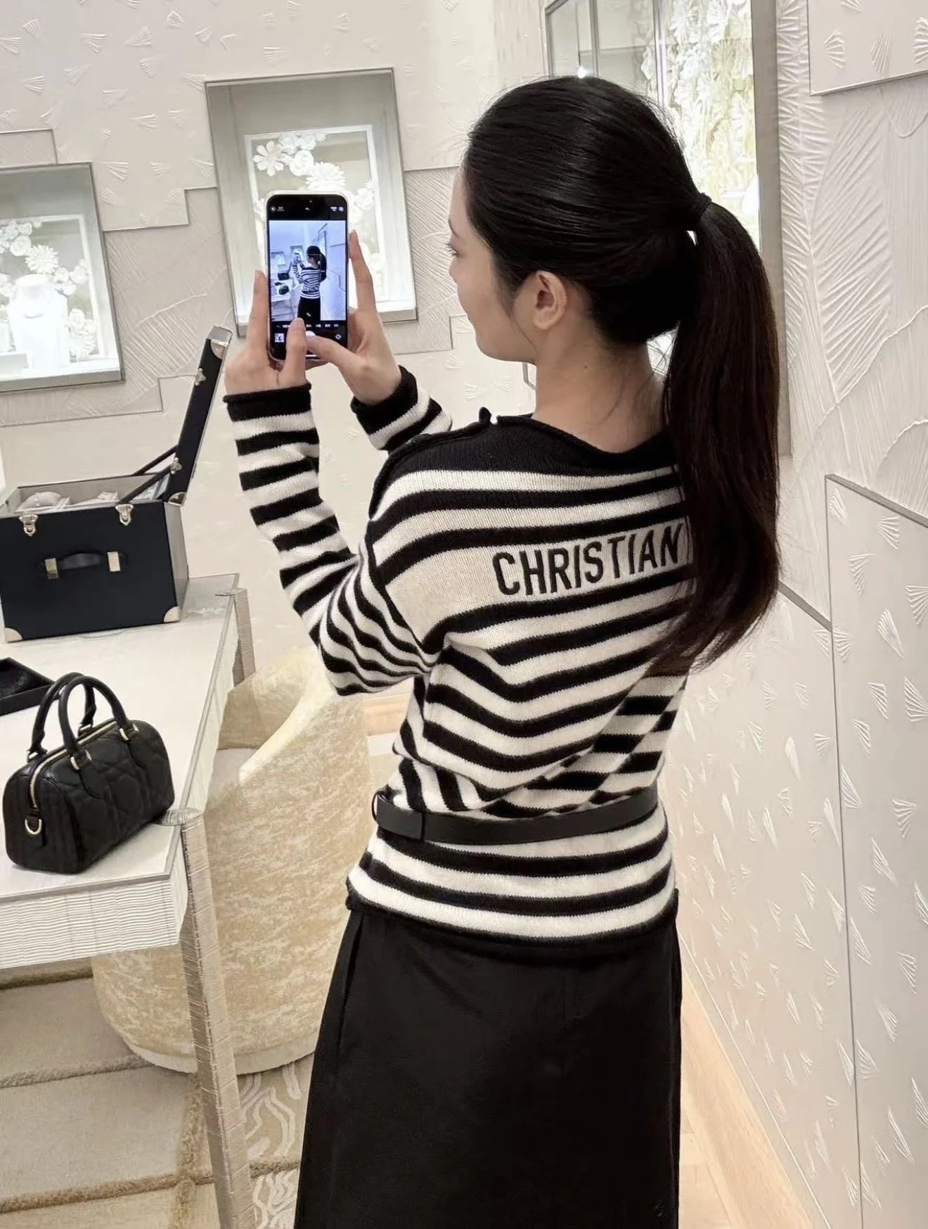 디* 마린 숄더 스트라이프 캐시미어 니트