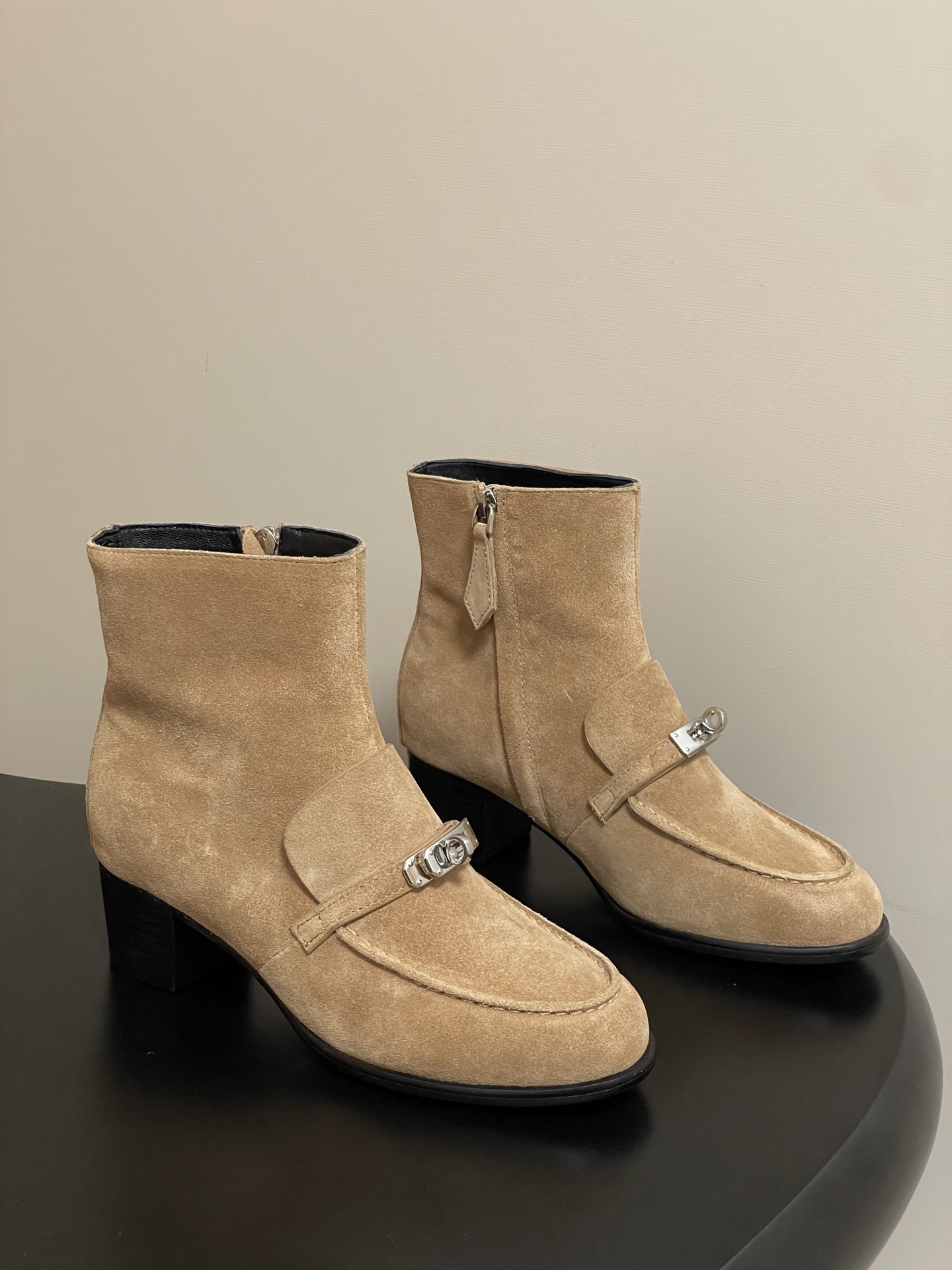 에*메스 25Fw 신상 켈시 앵클부츠