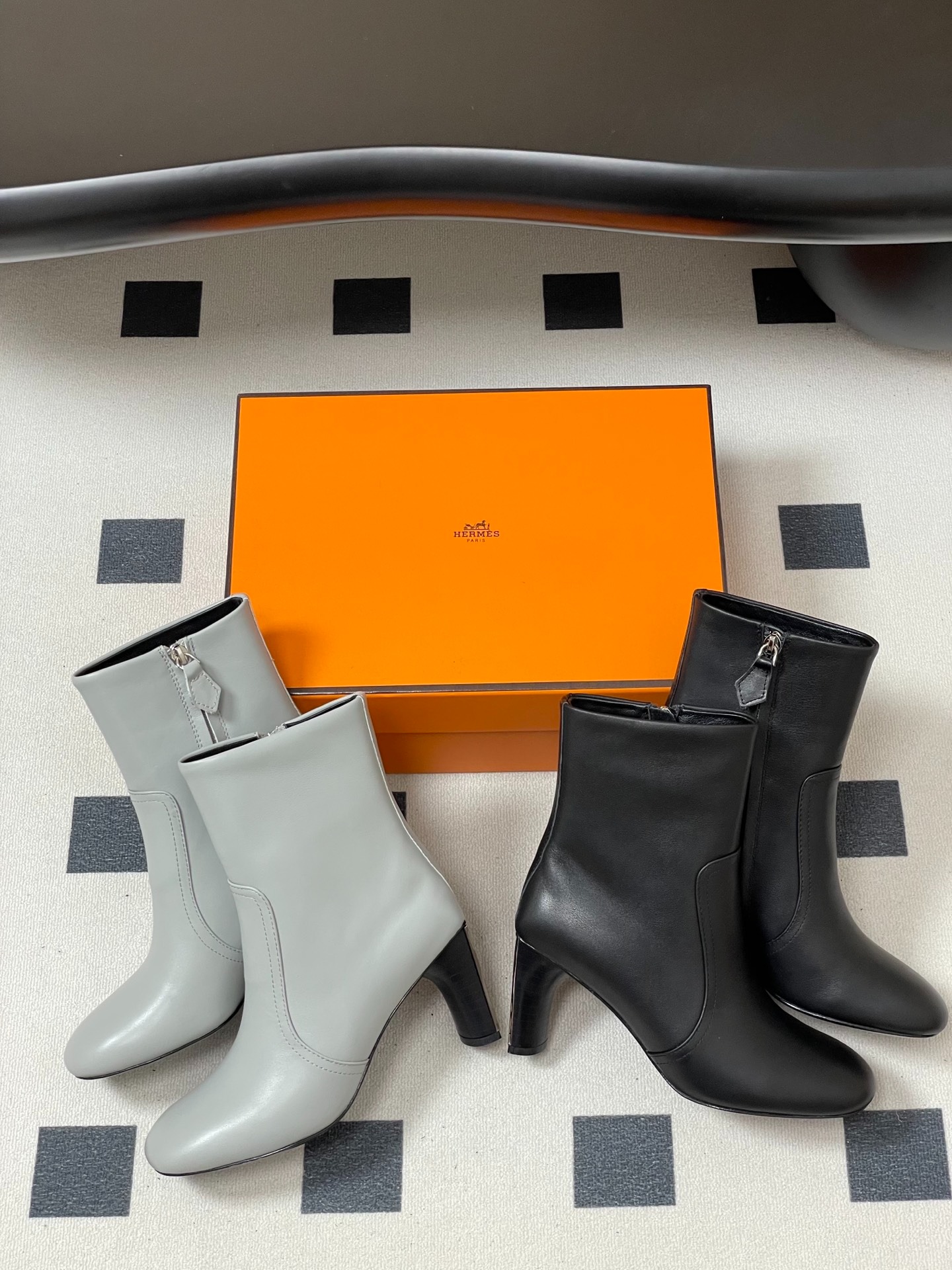 에*메스 부츠 스트레이트 힐