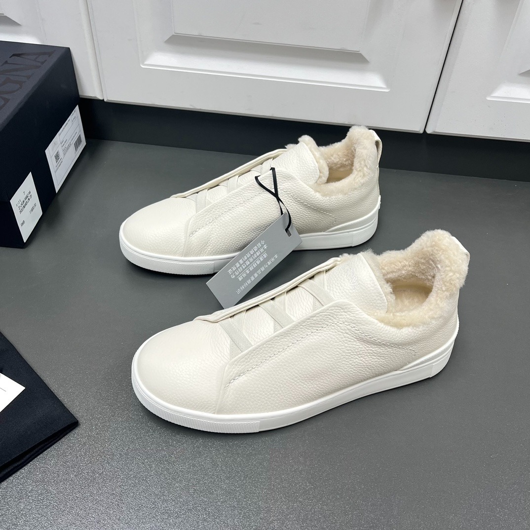 제* 디어스킨 Triple Stitch™ 스니커즈