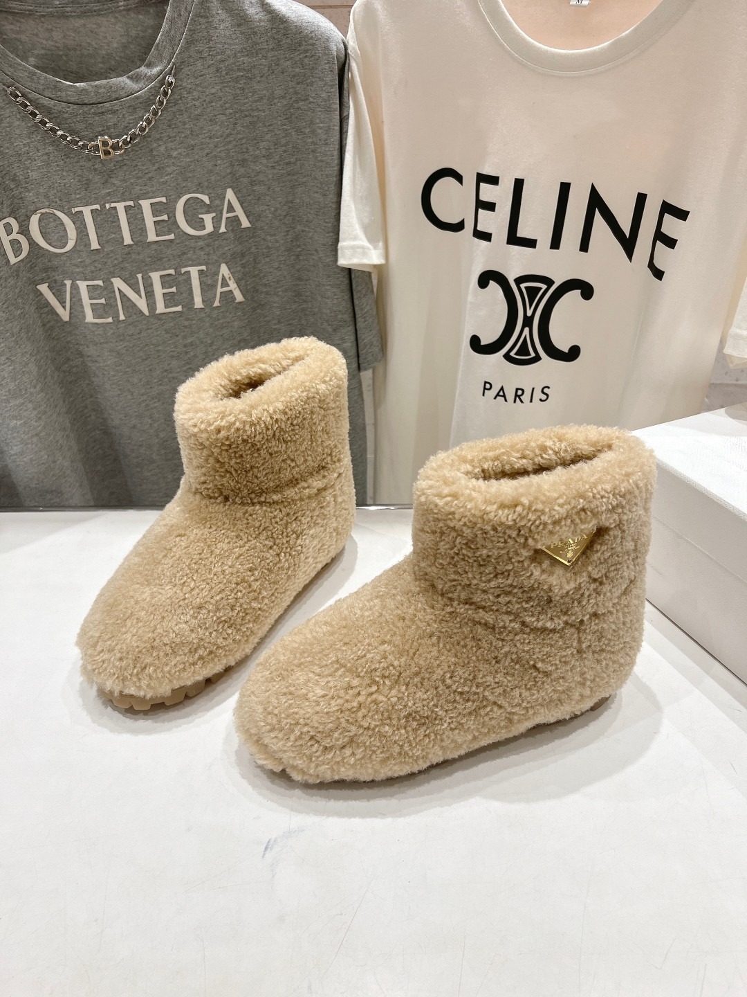 프*다 25ss 신상 스노우부츠 앵클 털부츠