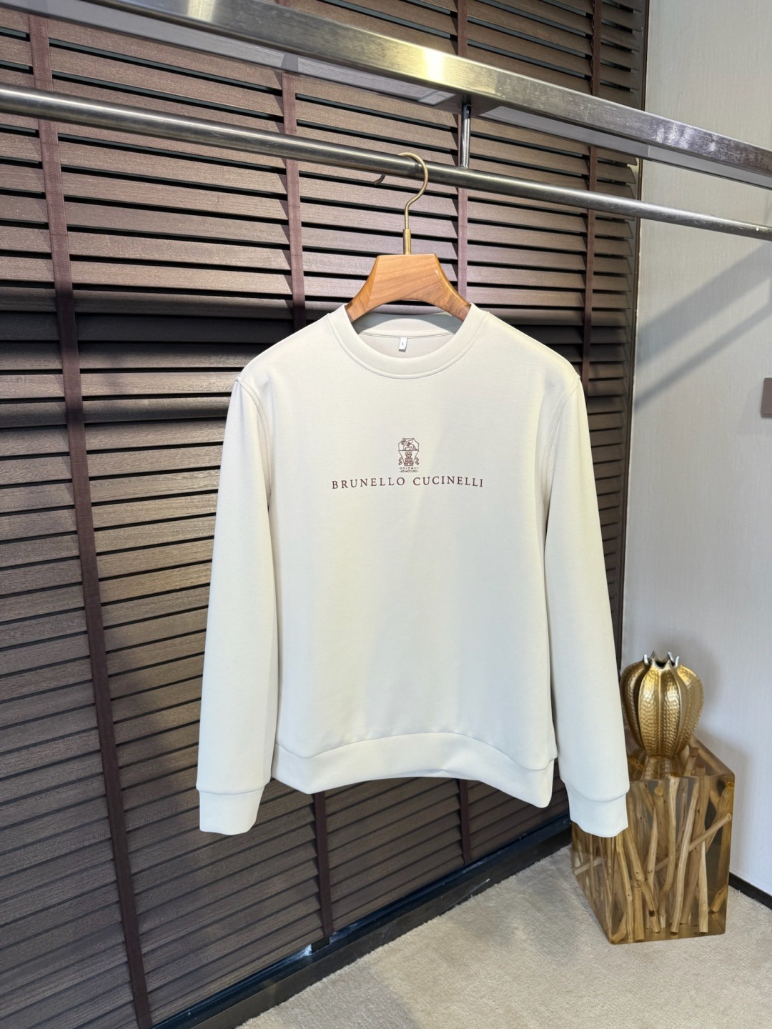 브*넬로 쿠치넬리 신상 라운드 맨투맨