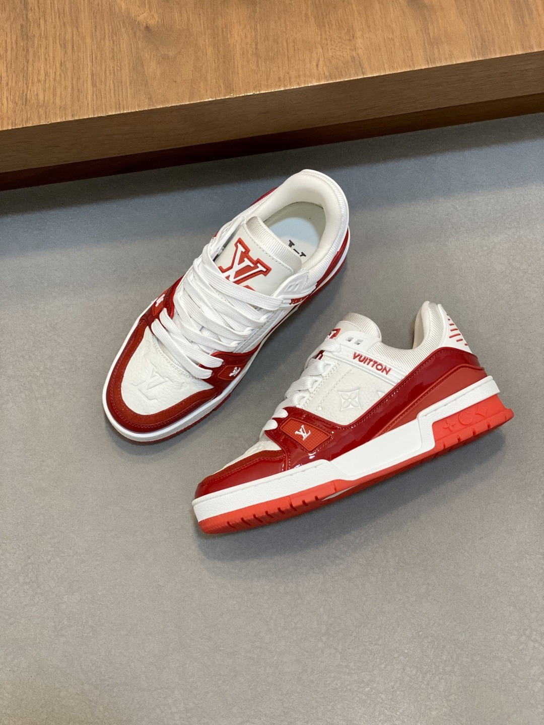 루*비통 신상 트레이너 남성 스니커즈