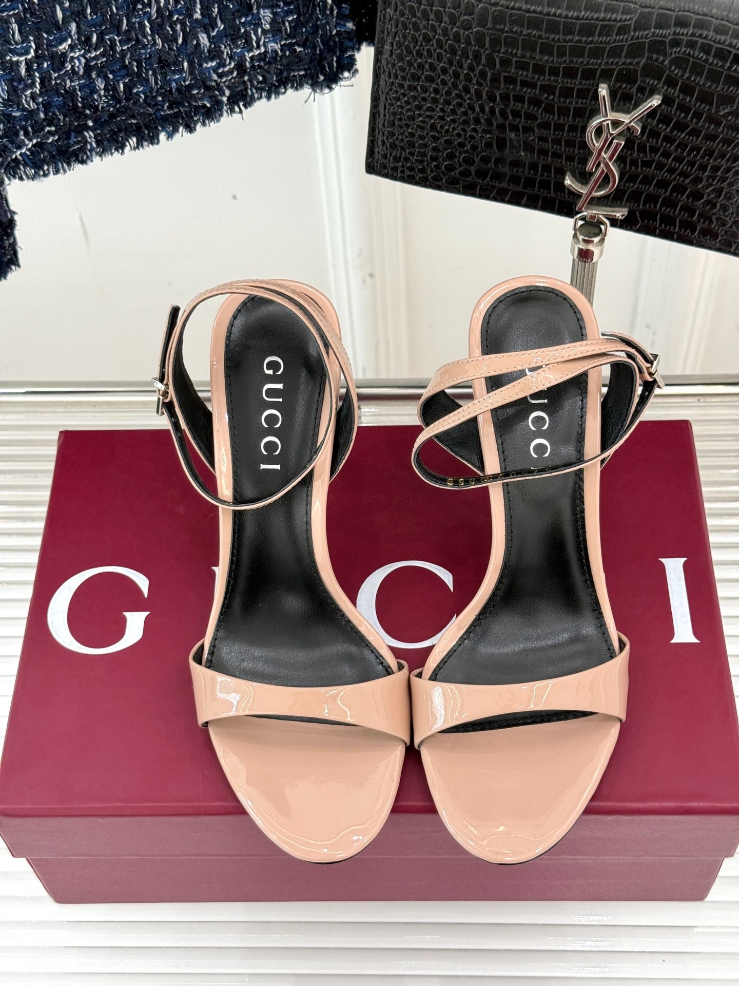 구* 25S 신상 스틸레토 힐 일자 스트랩 샌들