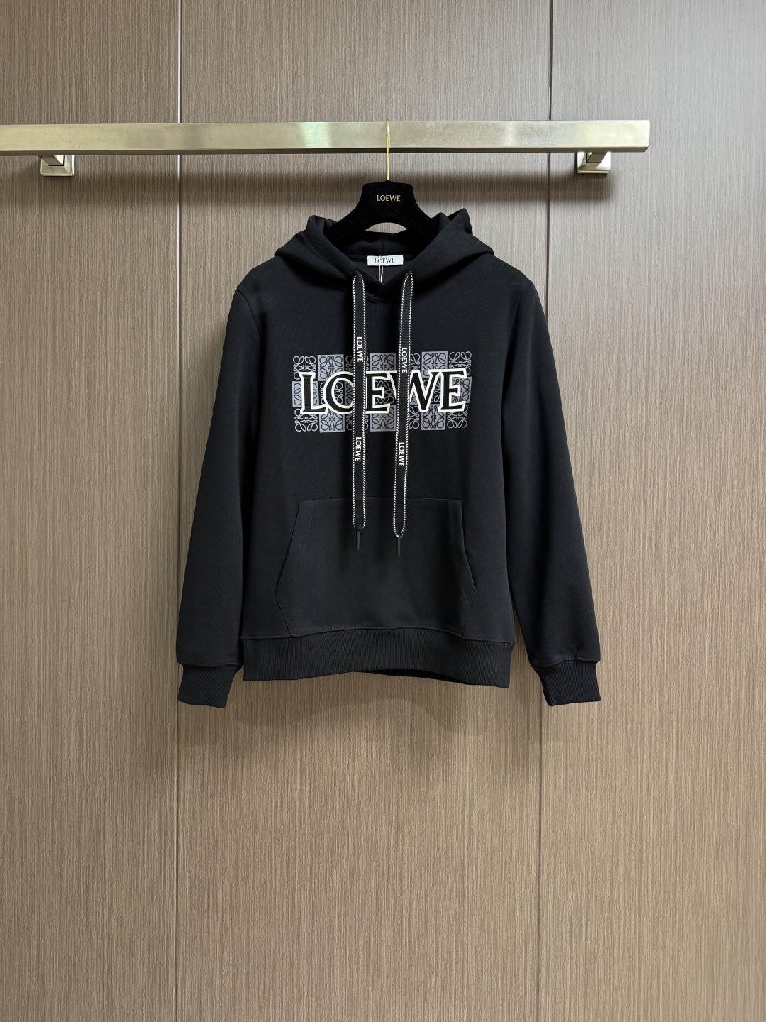 로*베 프린트 후드티