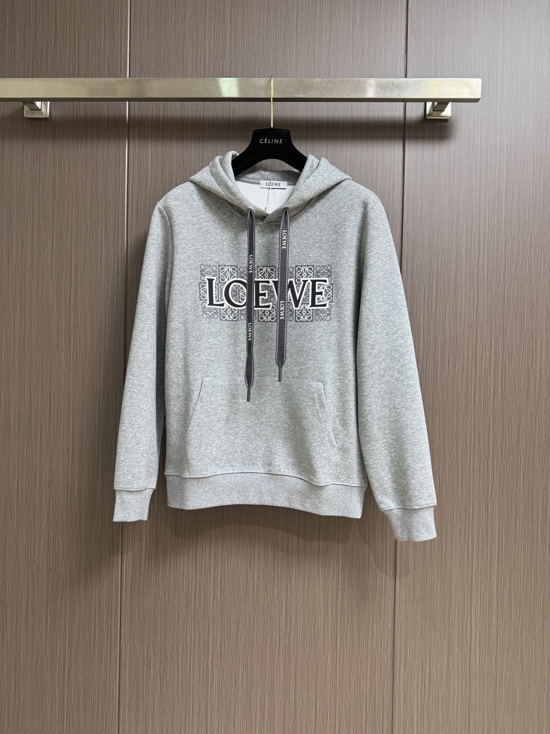 로*베 프린트 후드티