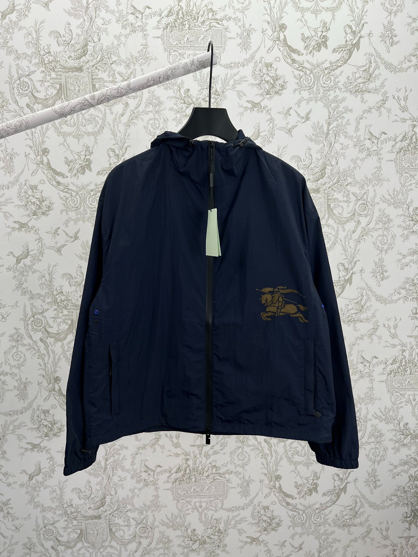 버*리 25ss 후드점퍼