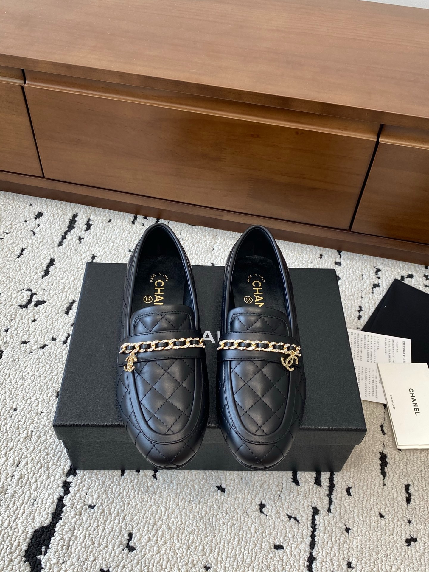 샤* 25C 가을/겨울 신상 스틸레토 플랫