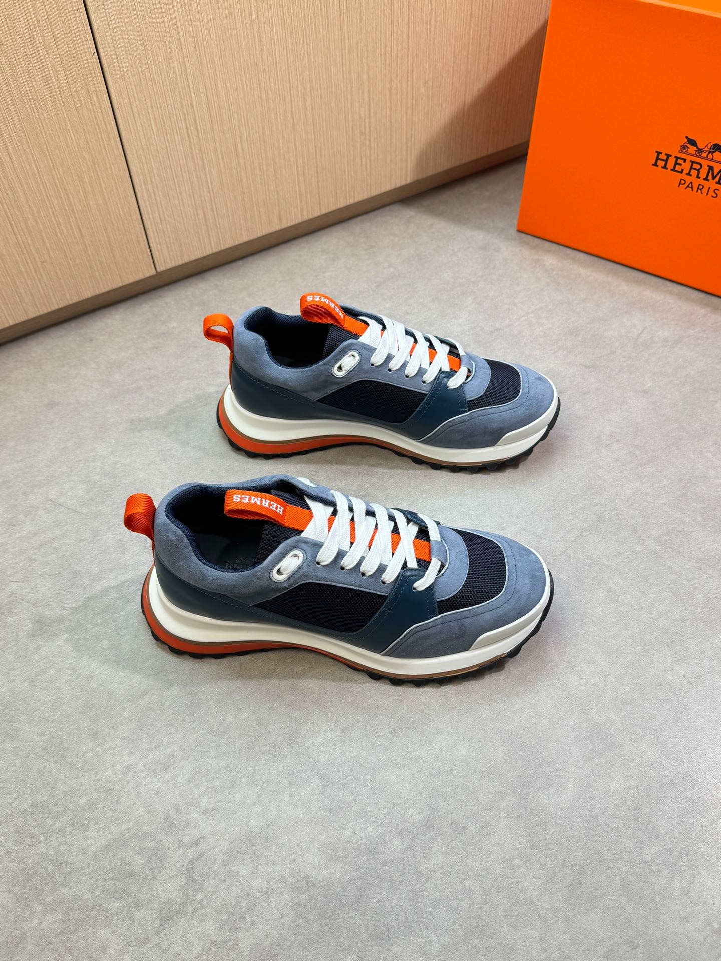 에*메스 오리지널 스니커즈