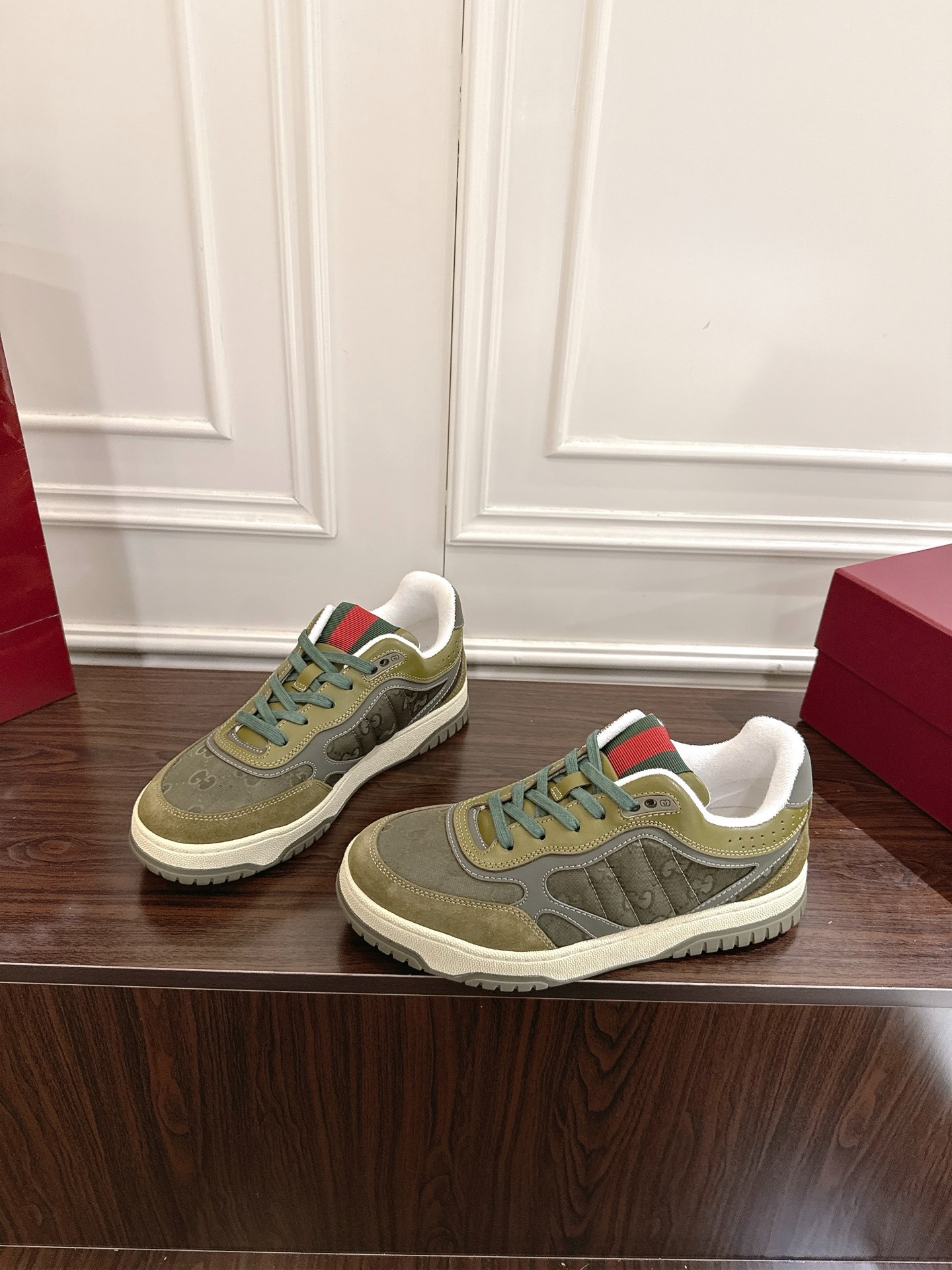 구* 커플 신상 운동화