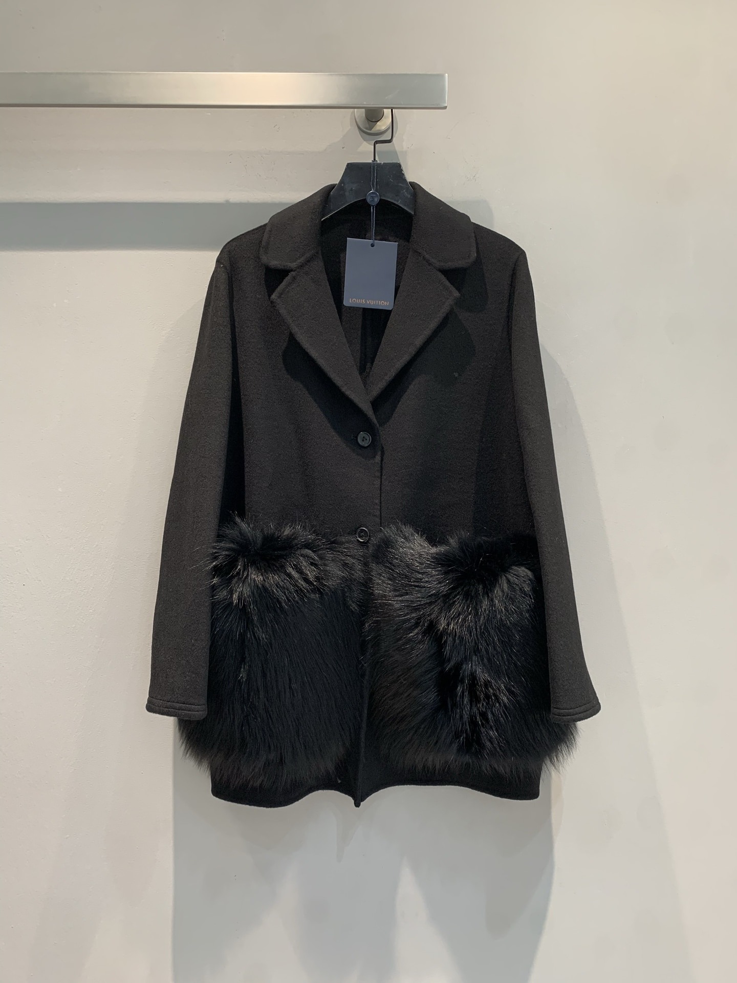 루*비통 신상 폭스퍼 캐시미어 코트