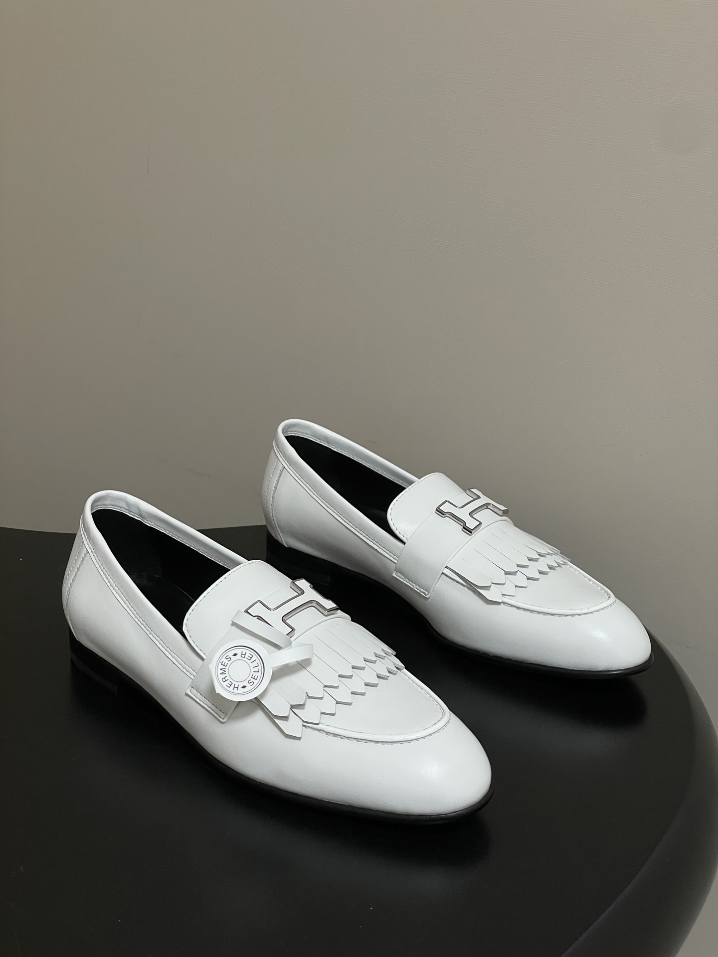 에*메스 로얄 태슬 로퍼