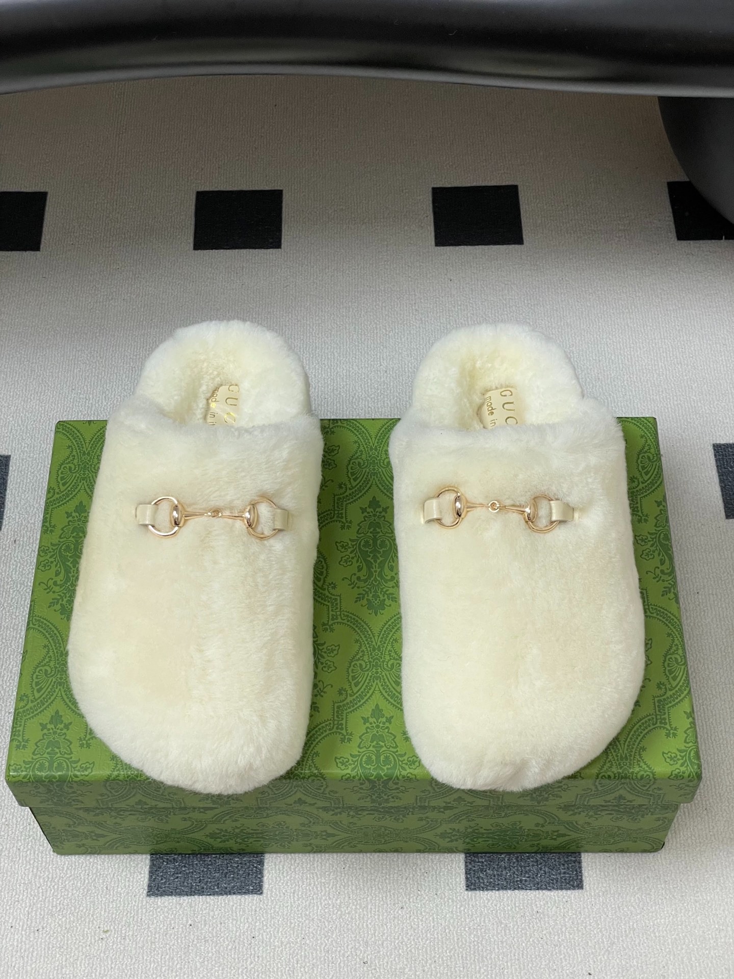 구* 신상 울 슬립온 세미슬리퍼