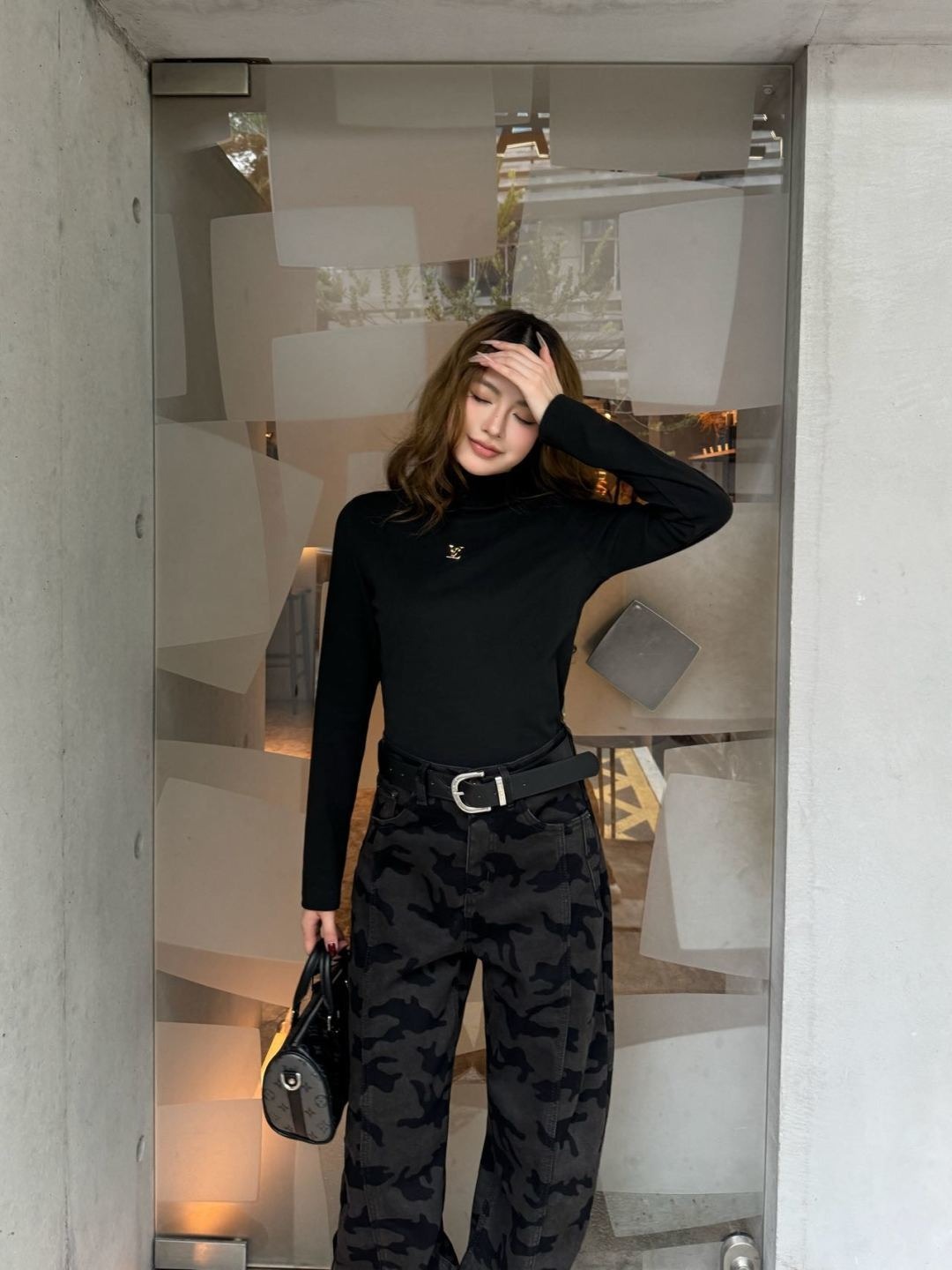 루*비통 25 신상 메탈릭 긴팔 반목