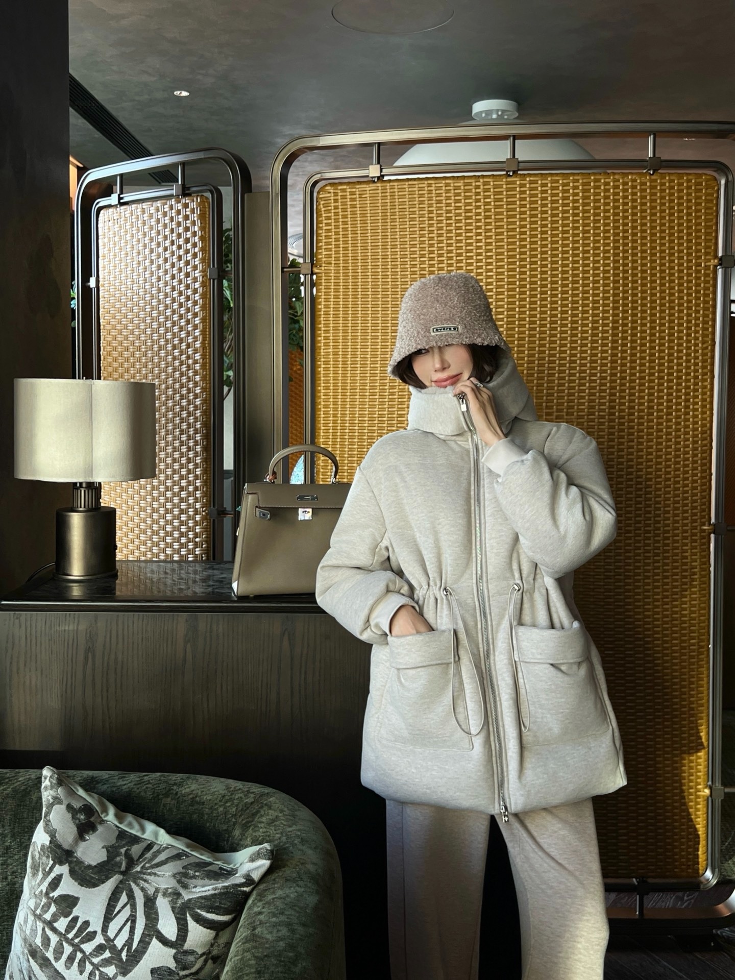 로*피아나 신상 후드 패딩 점퍼