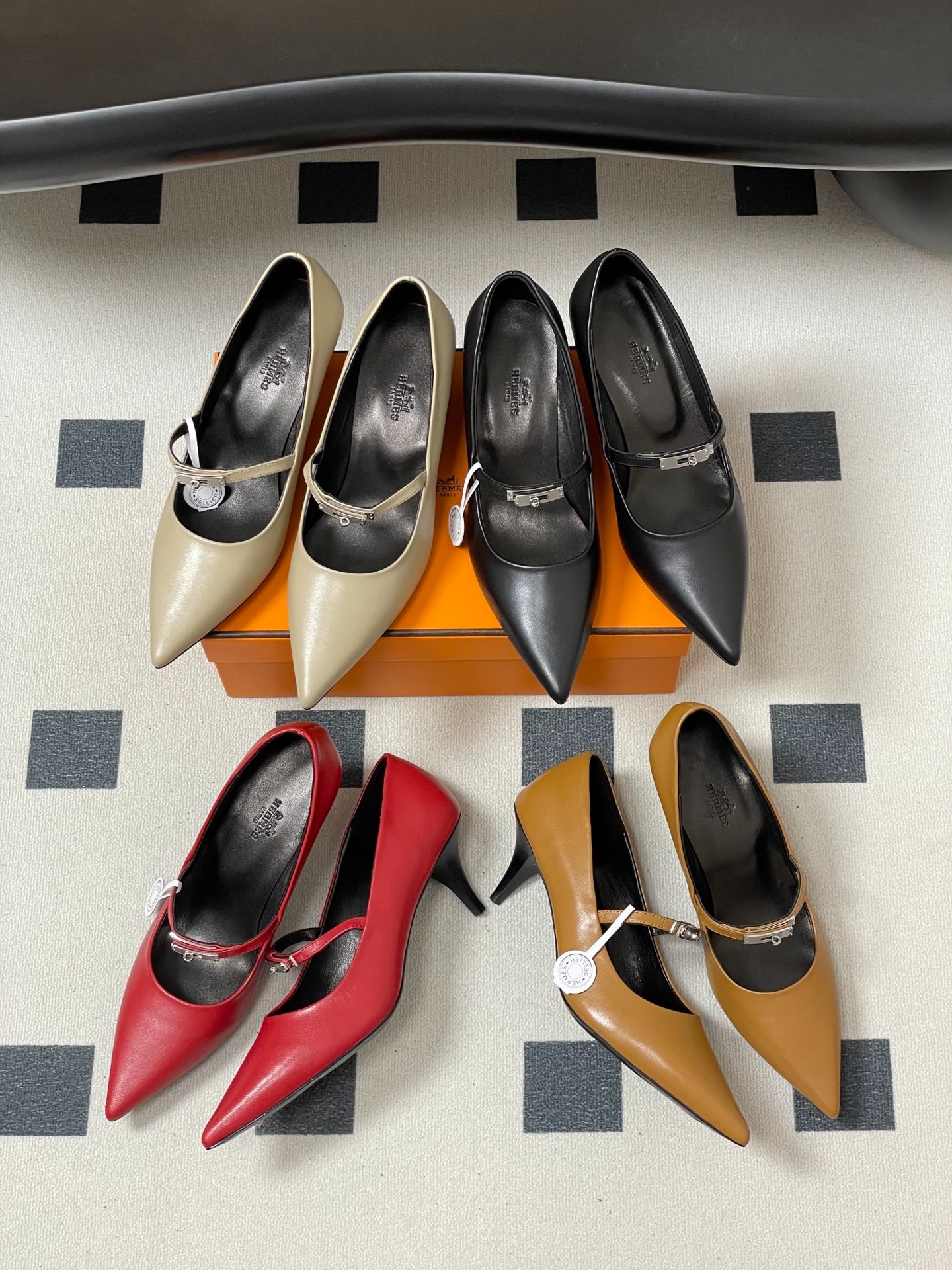 에*메스 26s 봄여름 신상 메리제인 펌프스 힐