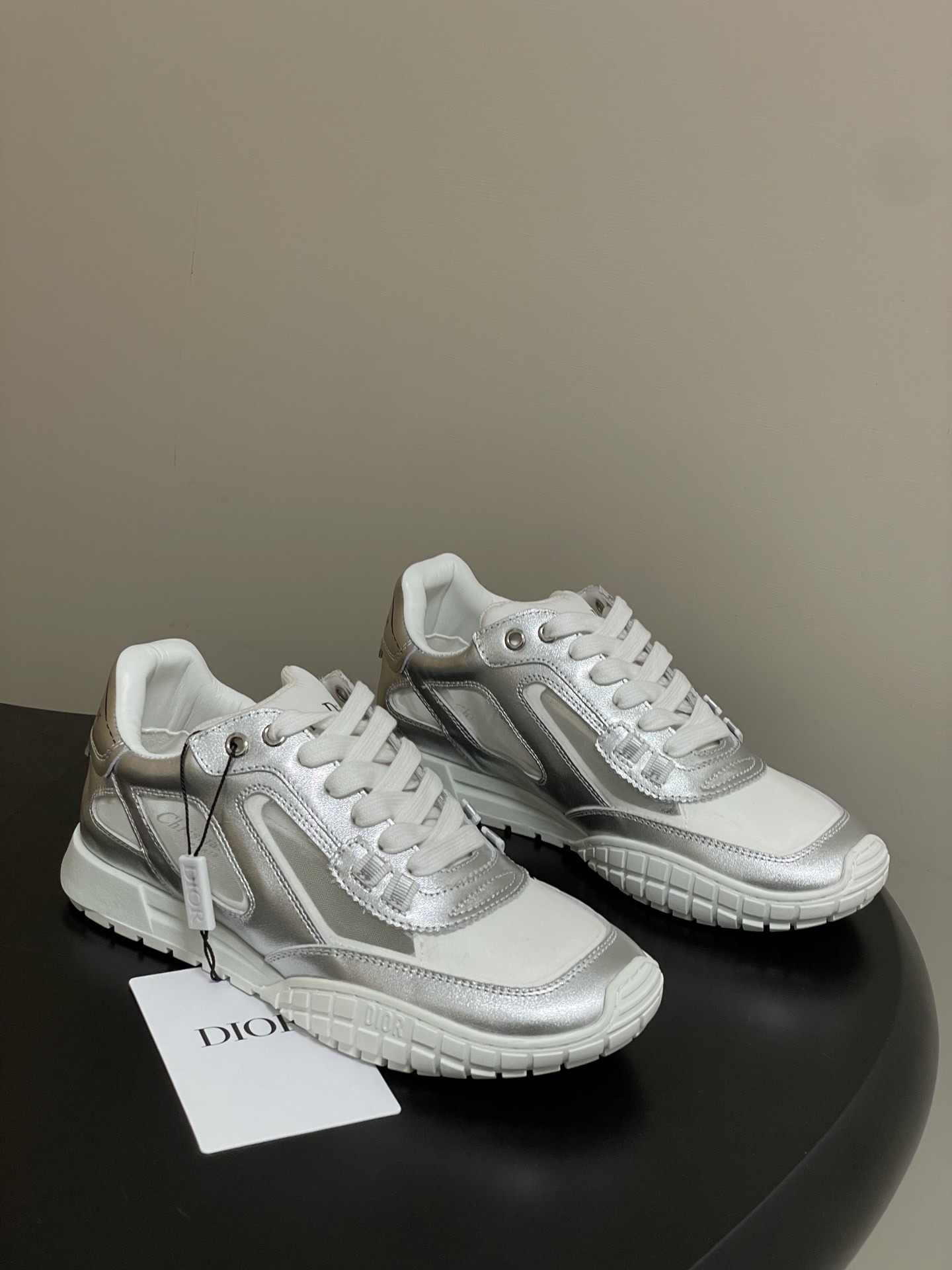 디* 메쉬 스트랩 통굽 런닝화