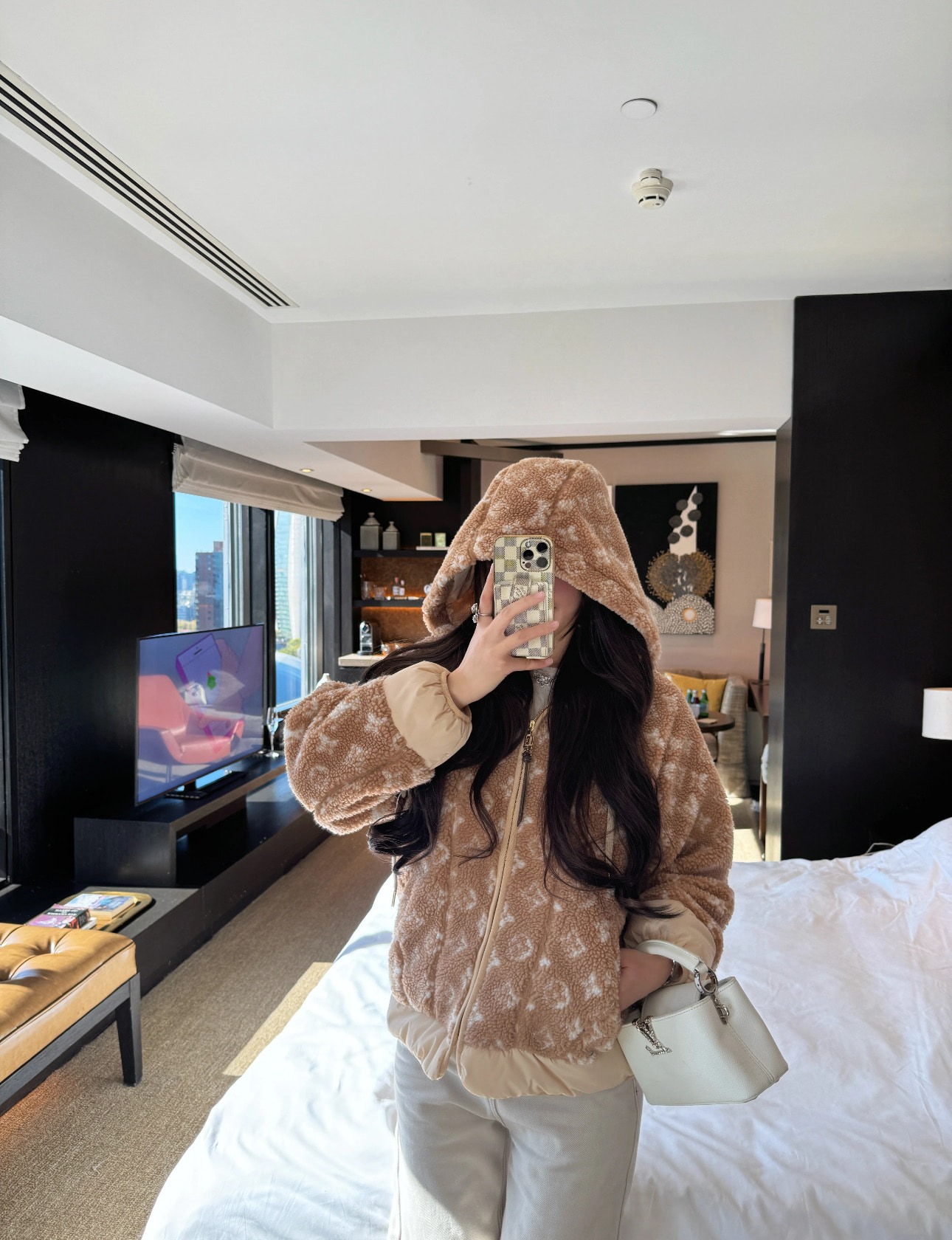 루*비통 스키 컬렉션 후드 램스울점퍼