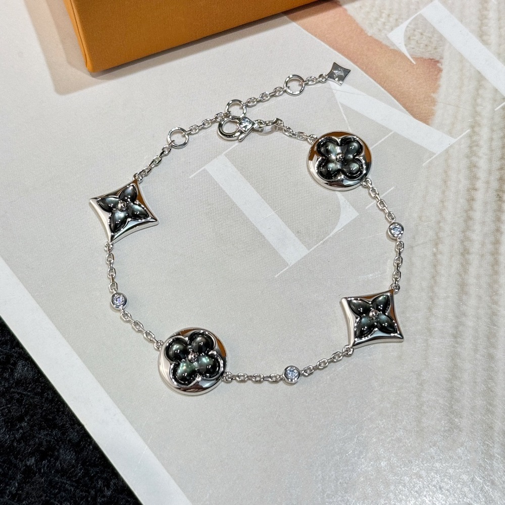 루*비통 COLOR BLOSSOM 브레이슬릿