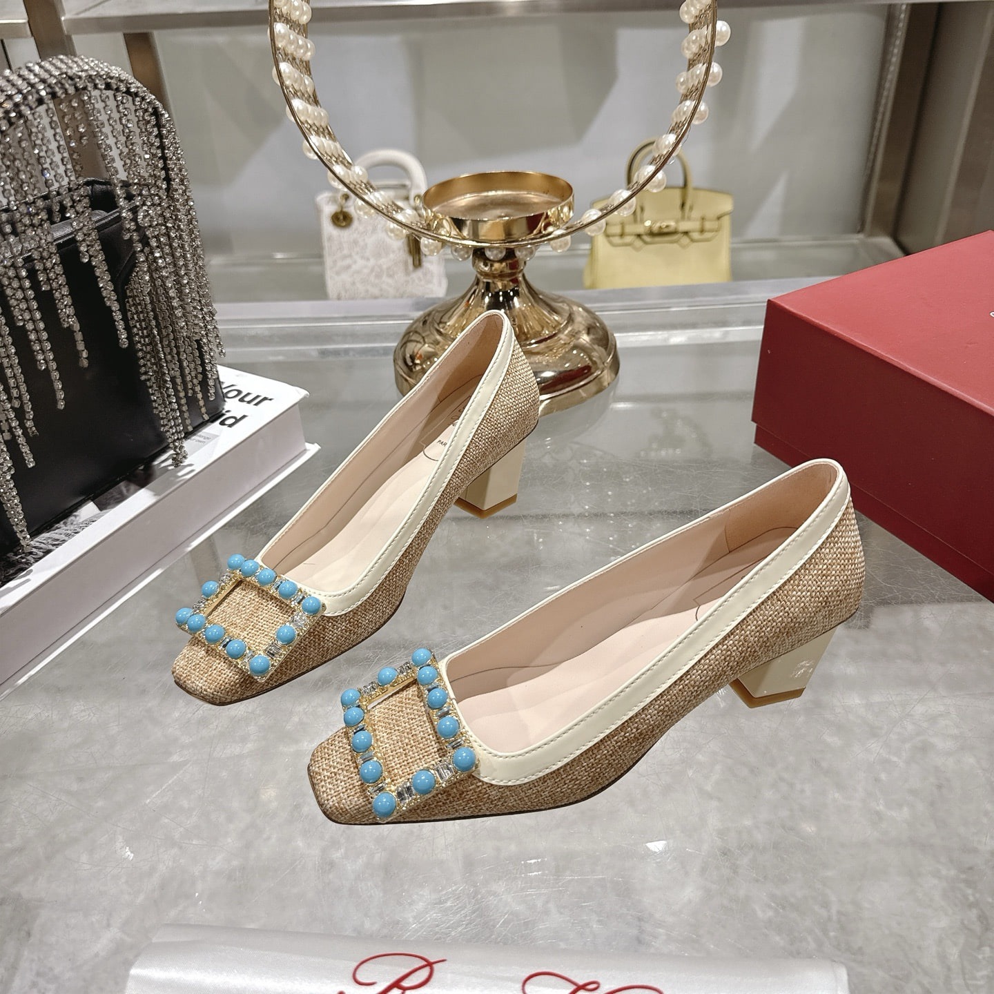 로*비비에 25 신상 단화