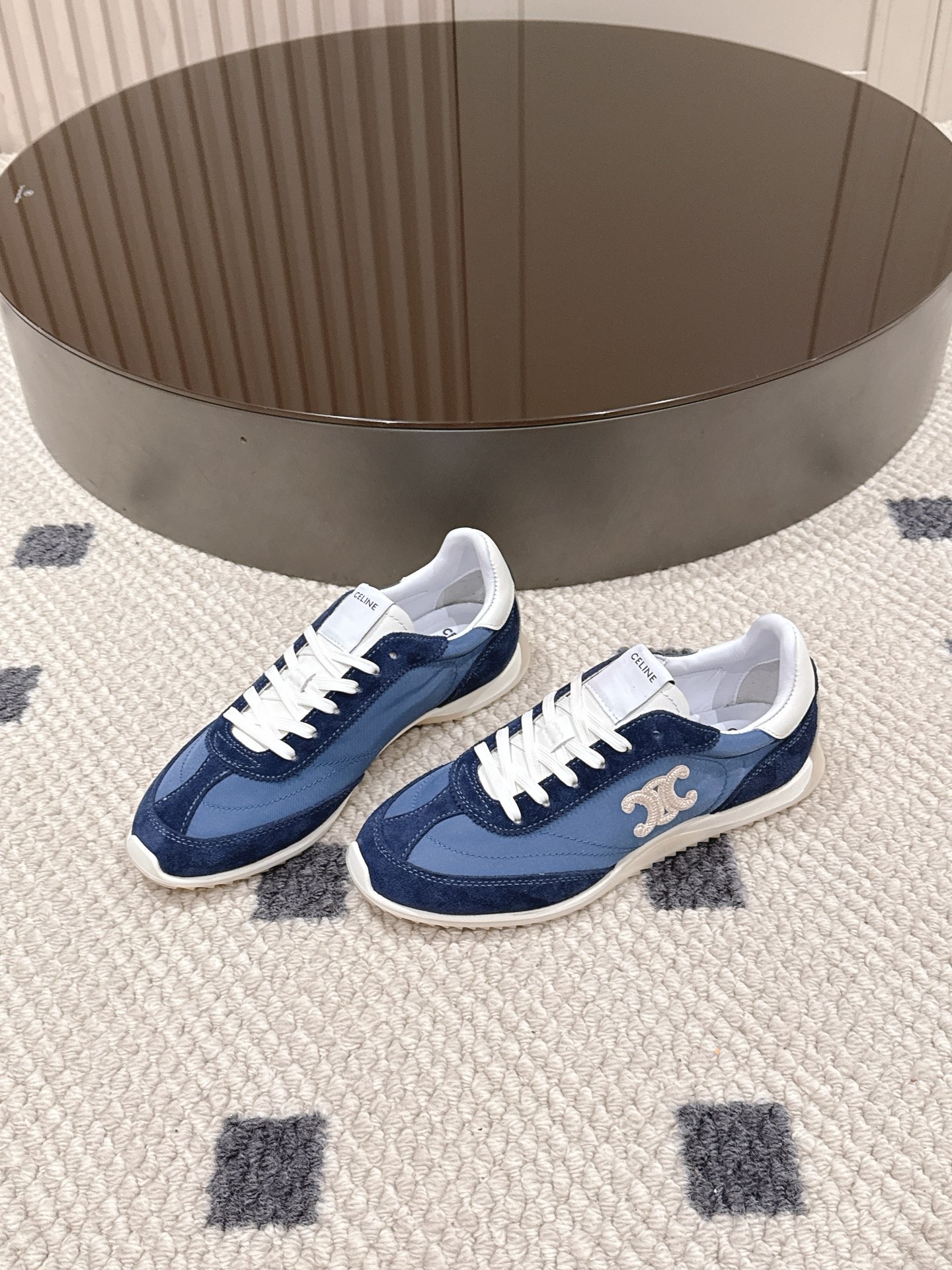 셀*느 신상 로우탑 운동화