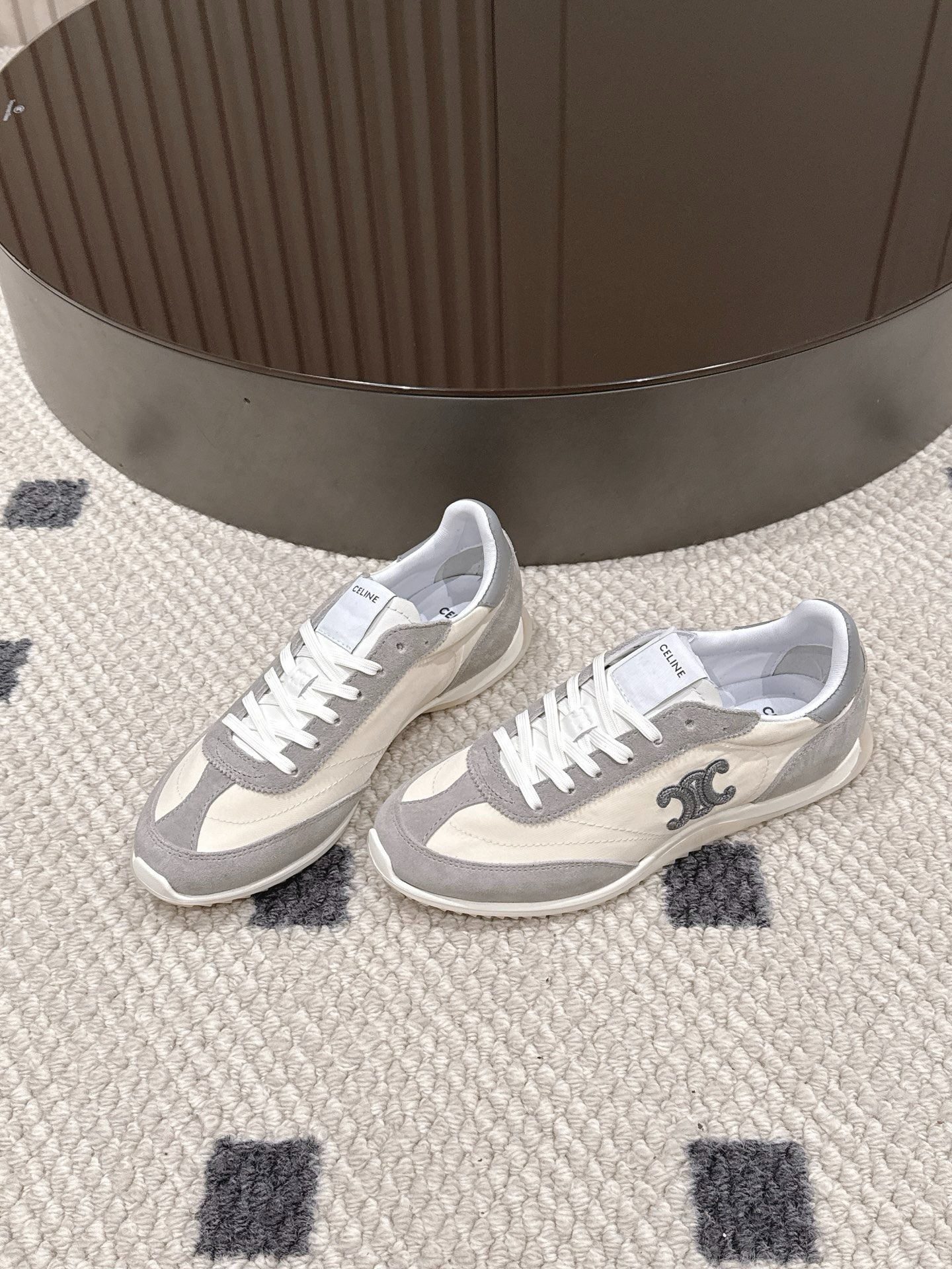 셀*느 신상 로우탑 운동화