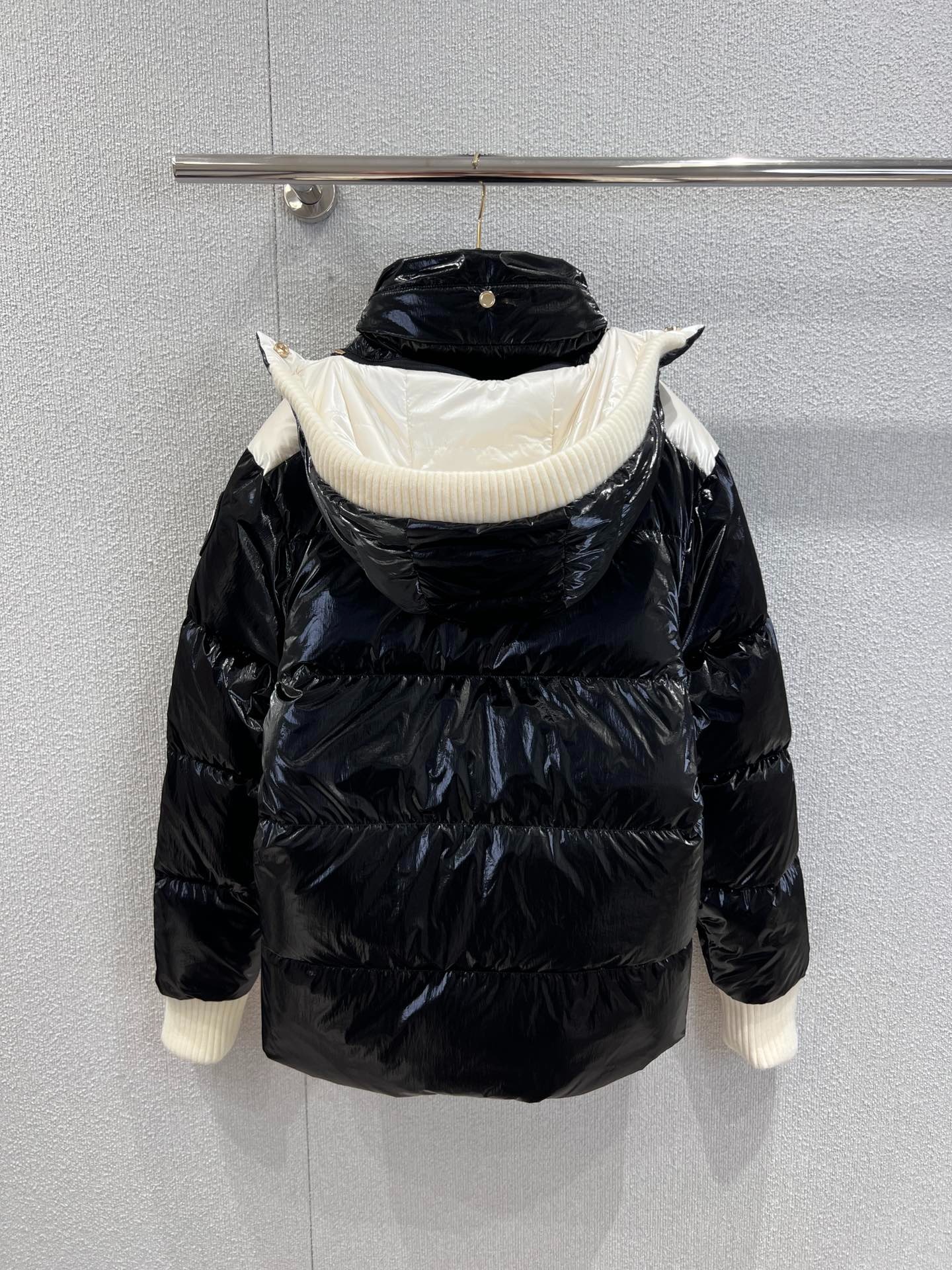 샤* 25N 스키 시즌 후드 패딩 점퍼