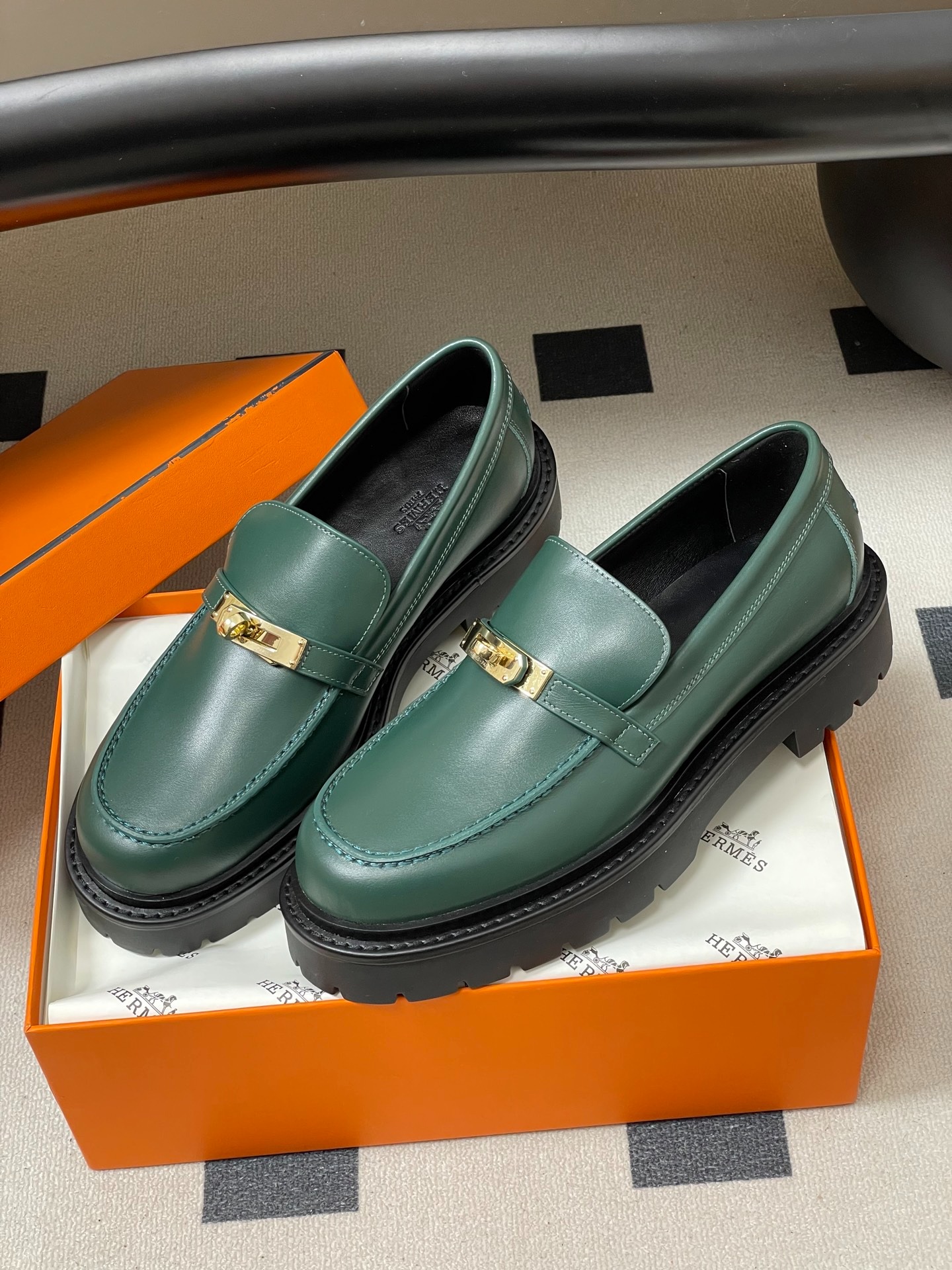 에*메스 클래식 켈리버클