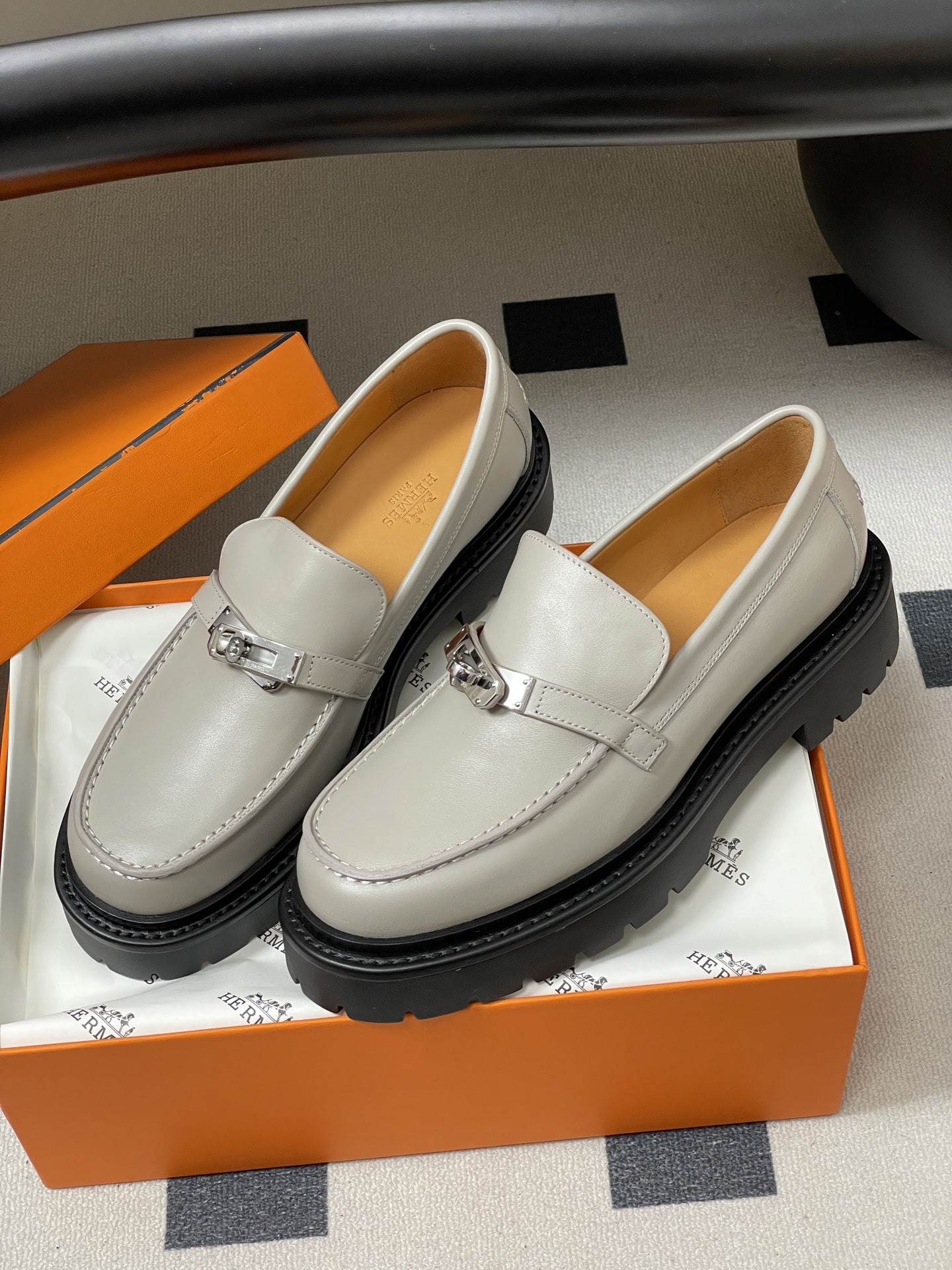 에*메스 클래식 켈리버클