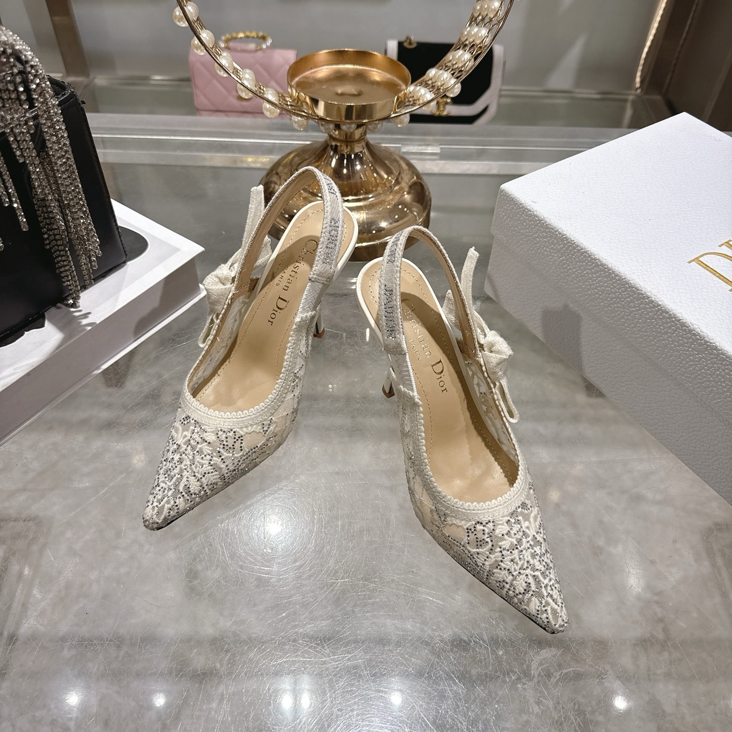 디* 신상 스틸레토 힐 샌들