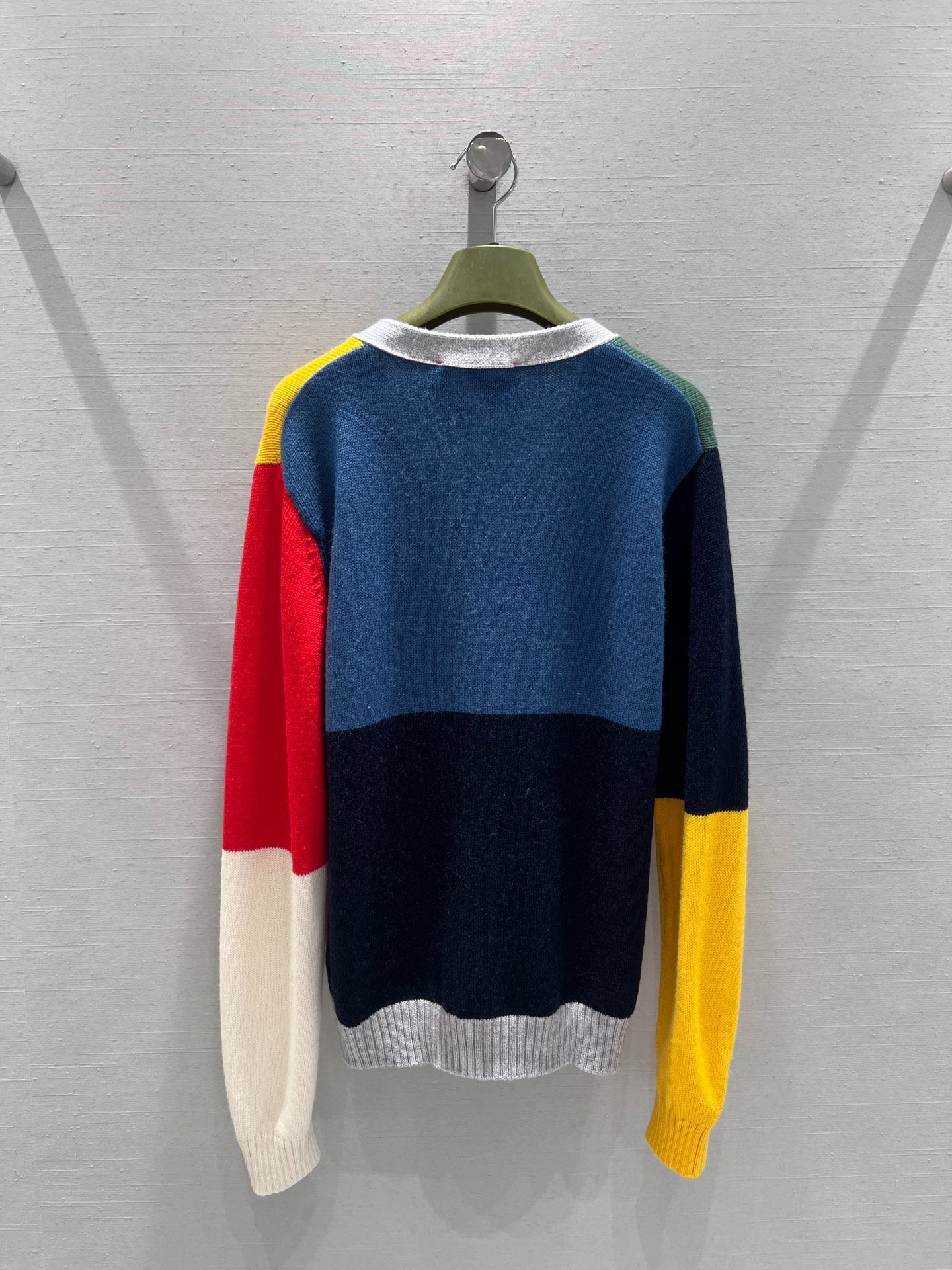 구* 26SS 초봄 신상 컬러 니트 가디건