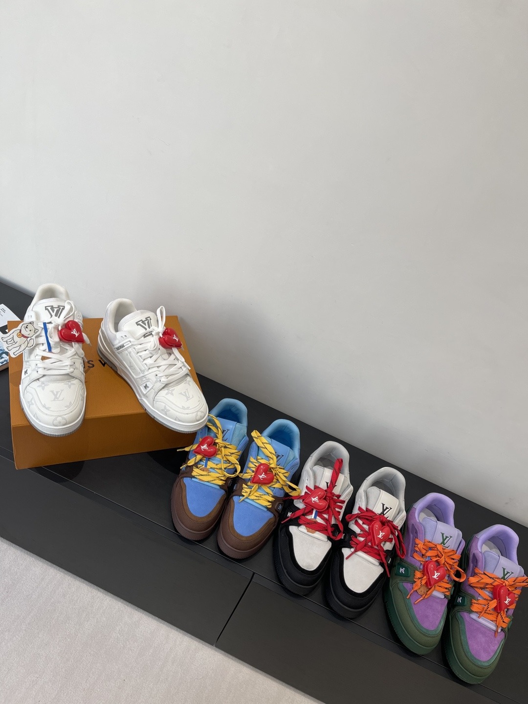 루*비통 신상 보드 커플화