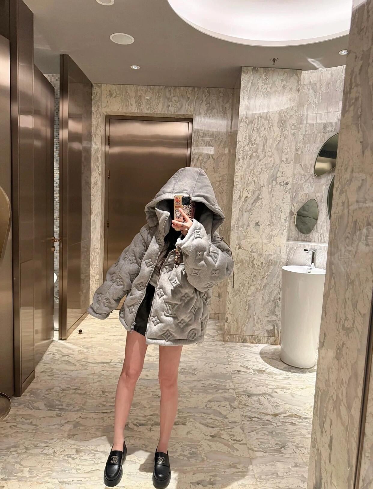 루*비통 25FW 신상 클래식 후드 패딩