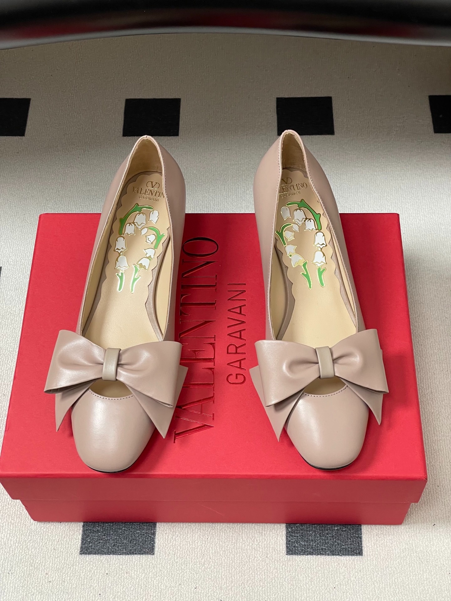 발*티노 리본 스퀘어 단화