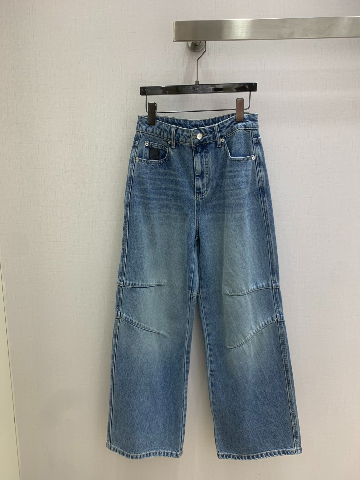 로*베 26 신상 패치 자수 청바지