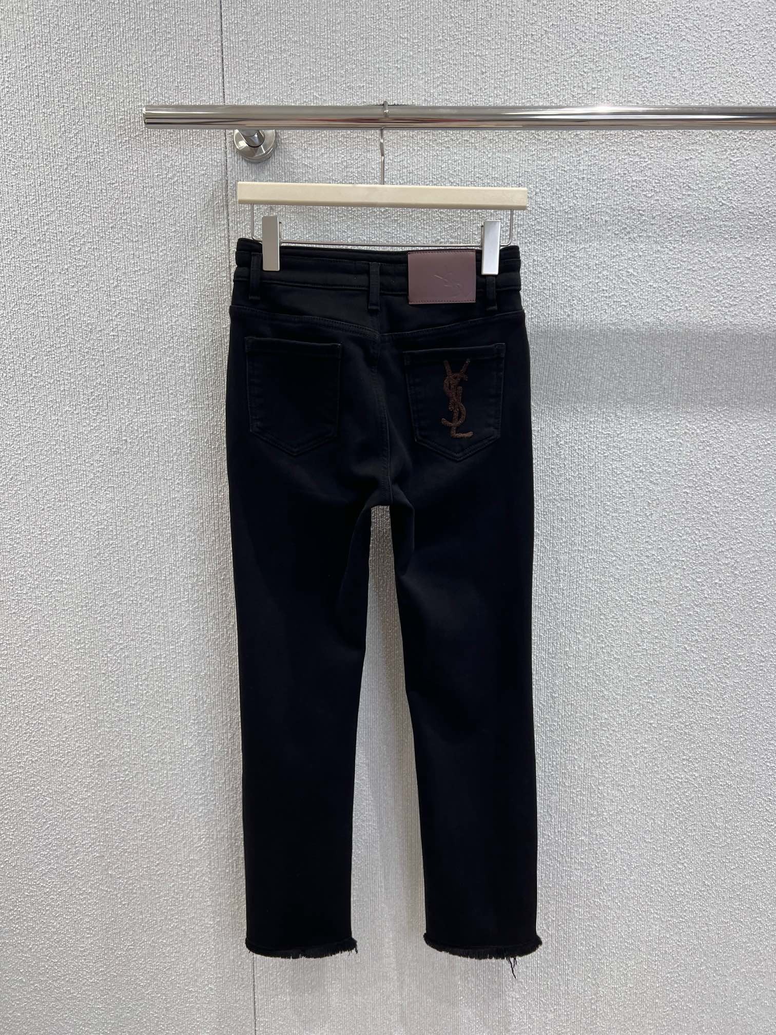 입*로랑 신상 레터링 자수 스판 데님 팬츠