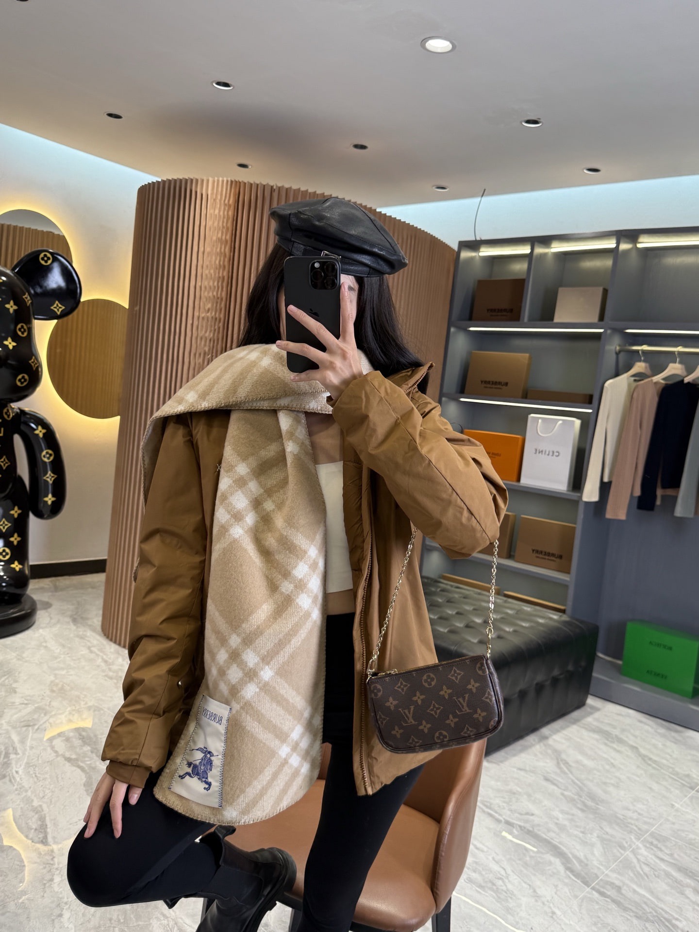 버*리 체크 양털 워머