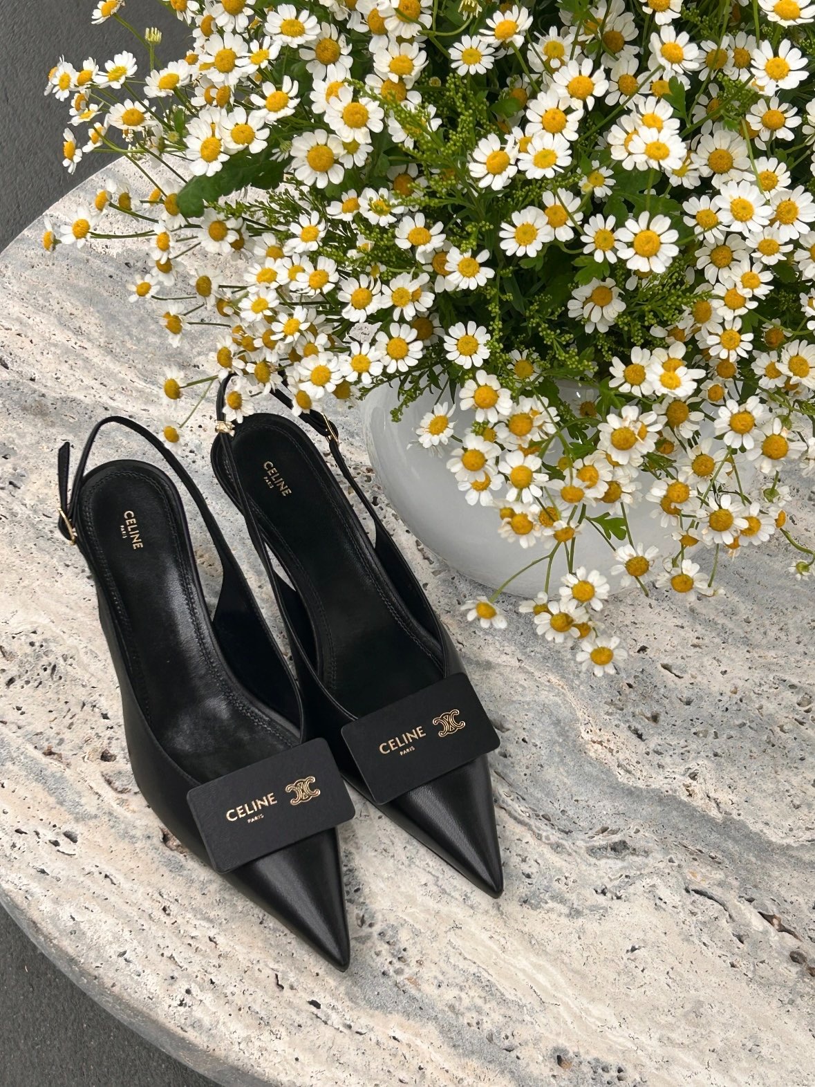 셀*느 신상 스퀘어 버클 샌들